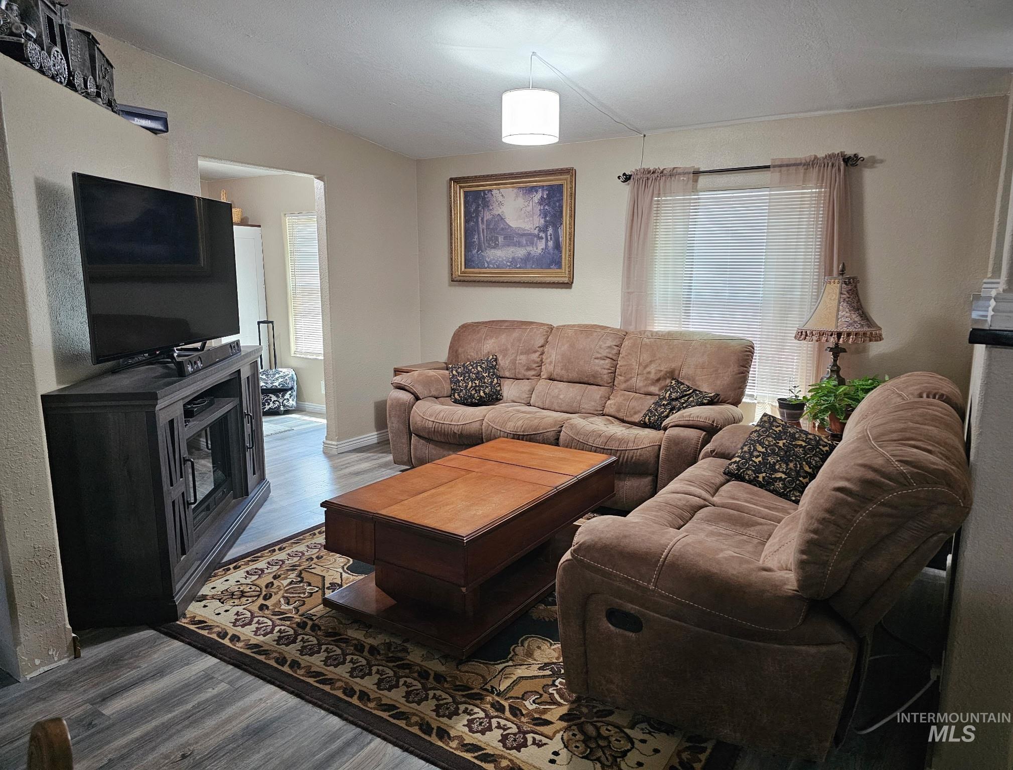 10456 Highway 95, Payette, Idaho 83661, 3 Bedrooms, 2 Bathrooms, Residential For Sale, Price $435,000, 98993586