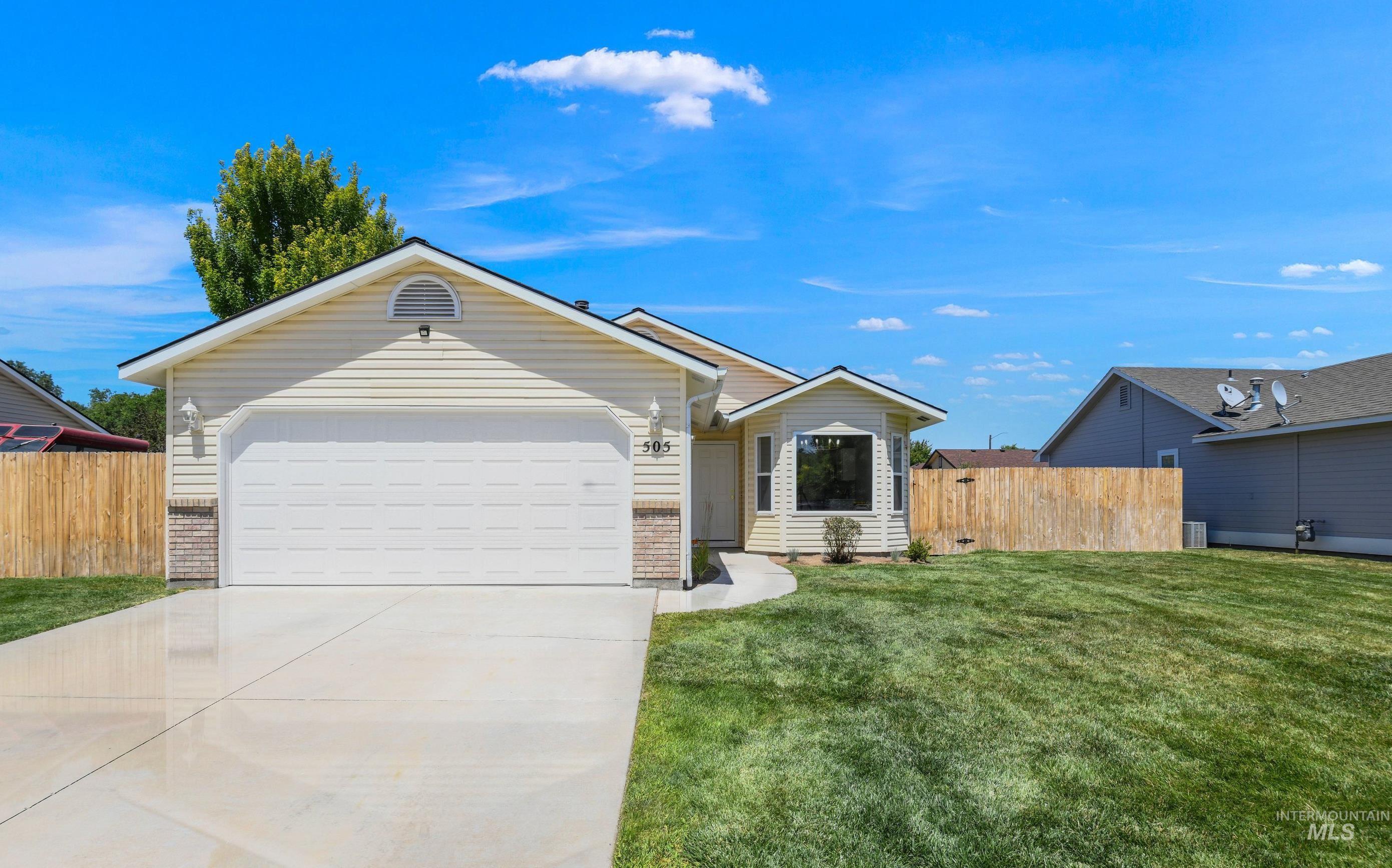 505 Knights Cir, Nampa, Idaho 83687, 3 Bedrooms, 2 Bathrooms, Residential For Sale, Price $359,900,MLS 98993588