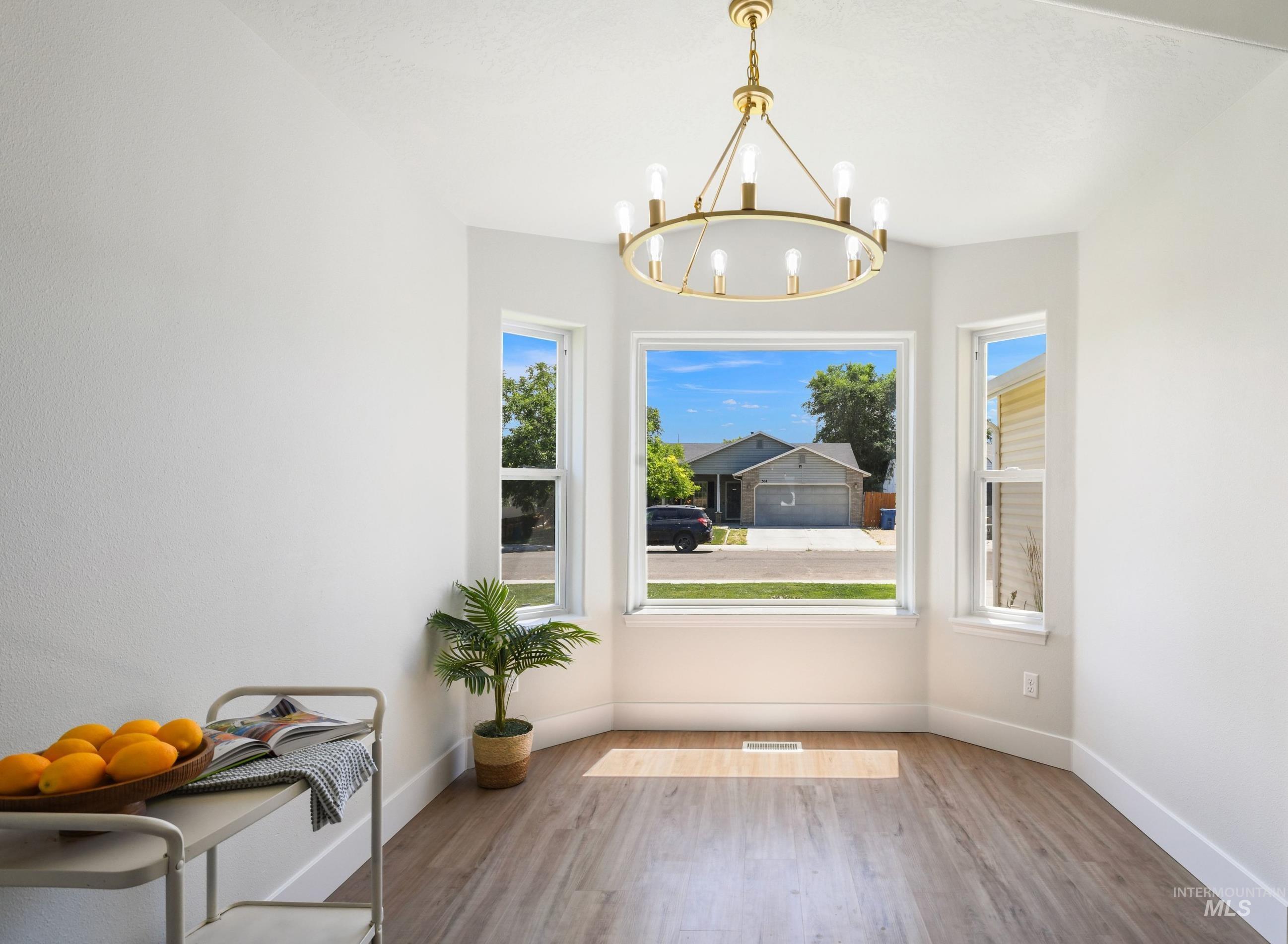 505 Knights Cir, Nampa, Idaho 83687, 3 Bedrooms, 2 Bathrooms, Residential For Sale, Price $359,900,MLS 98993588