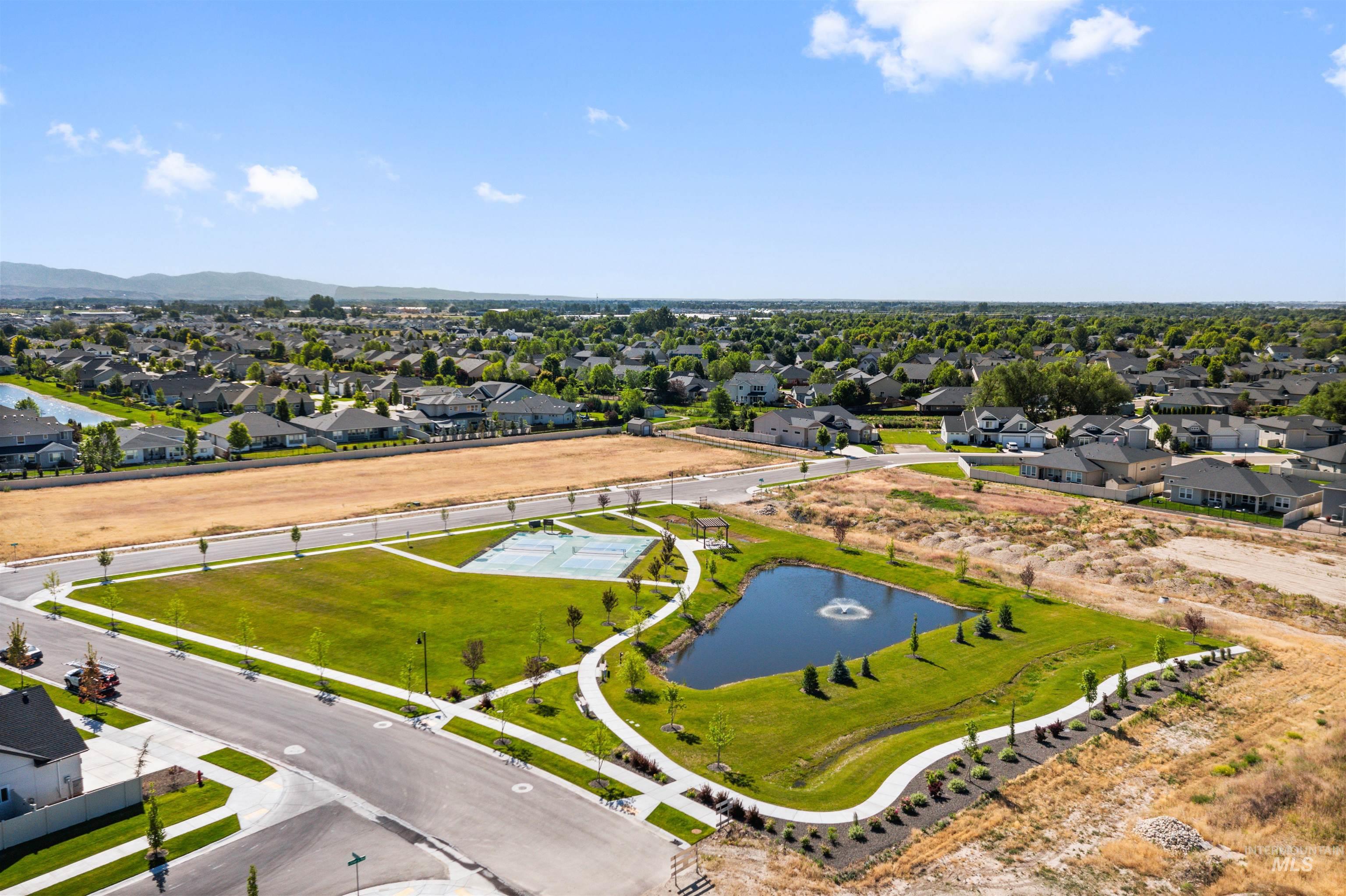 1501 N Cygnus Ave, Star, Idaho 83669, 4 Bedrooms, 3 Bathrooms, Residential For Sale, Price $899,900, 98993591