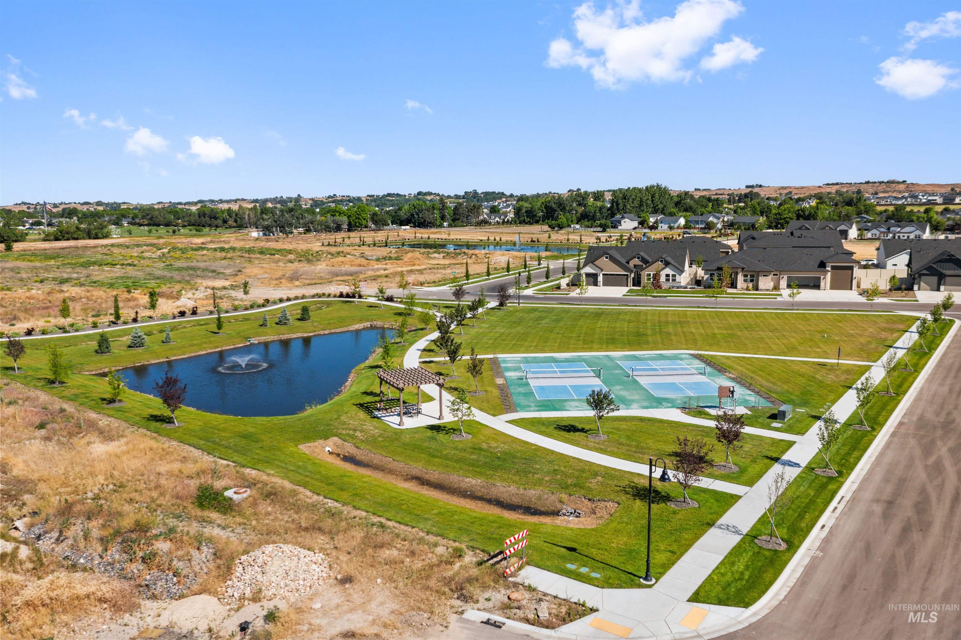 1501 N Cygnus Ave, Star, Idaho 83669, 4 Bedrooms, 3 Bathrooms, Residential For Sale, Price $899,900, 98993591