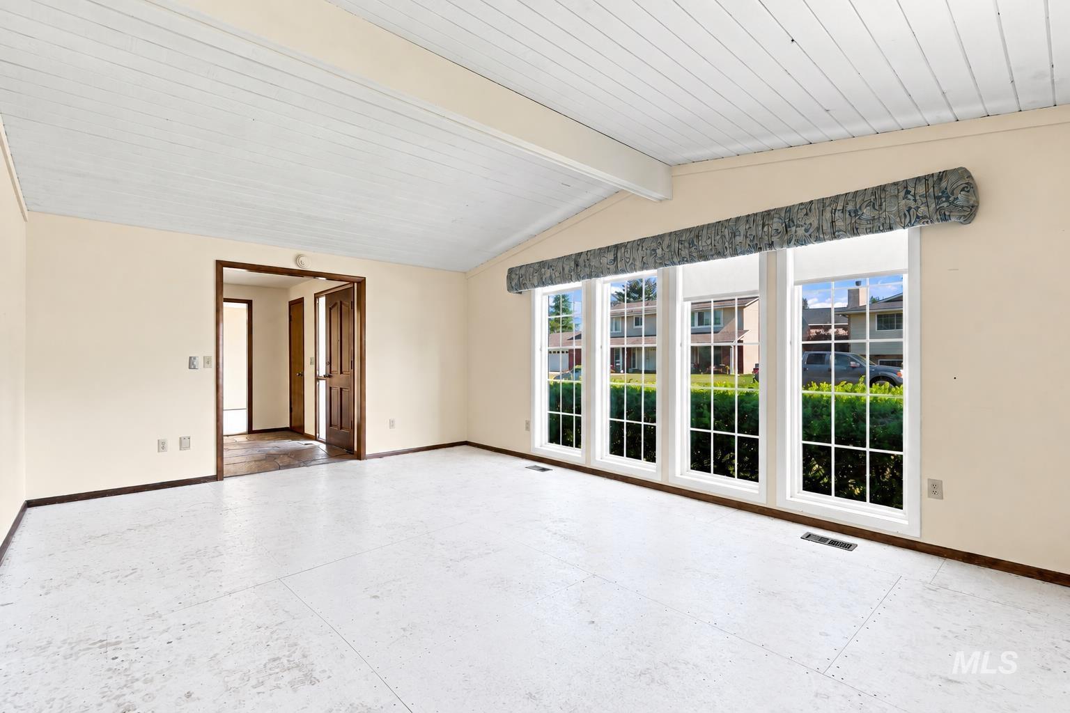 1237 E Cerramar Ct, Eagle, Idaho 83616, 4 Bedrooms, 3 Bathrooms, Residential For Sale, Price $635,000, 98993592