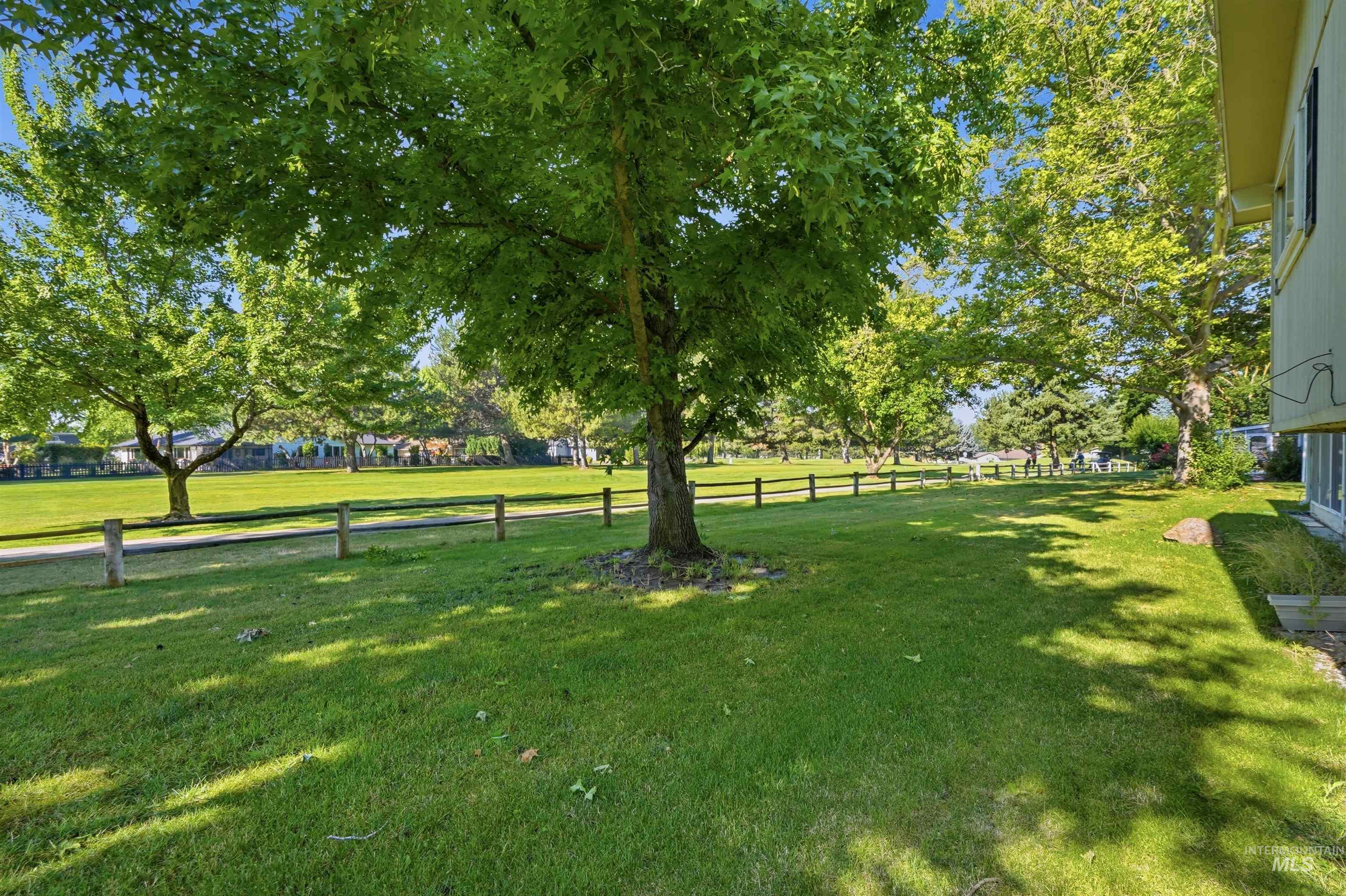 1237 E Cerramar Ct, Eagle, Idaho 83616, 4 Bedrooms, 3 Bathrooms, Residential For Sale, Price $650,000,MLS 98993592