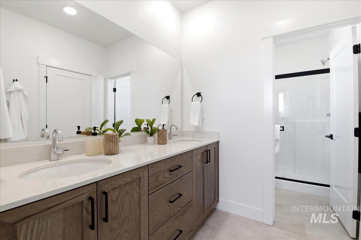 3405 Elliptical Lane, Caldwell, Idaho 83706, 4 Bedrooms, 2.5 Bathrooms, Residential For Sale, Price $429,900,MLS 98993597
