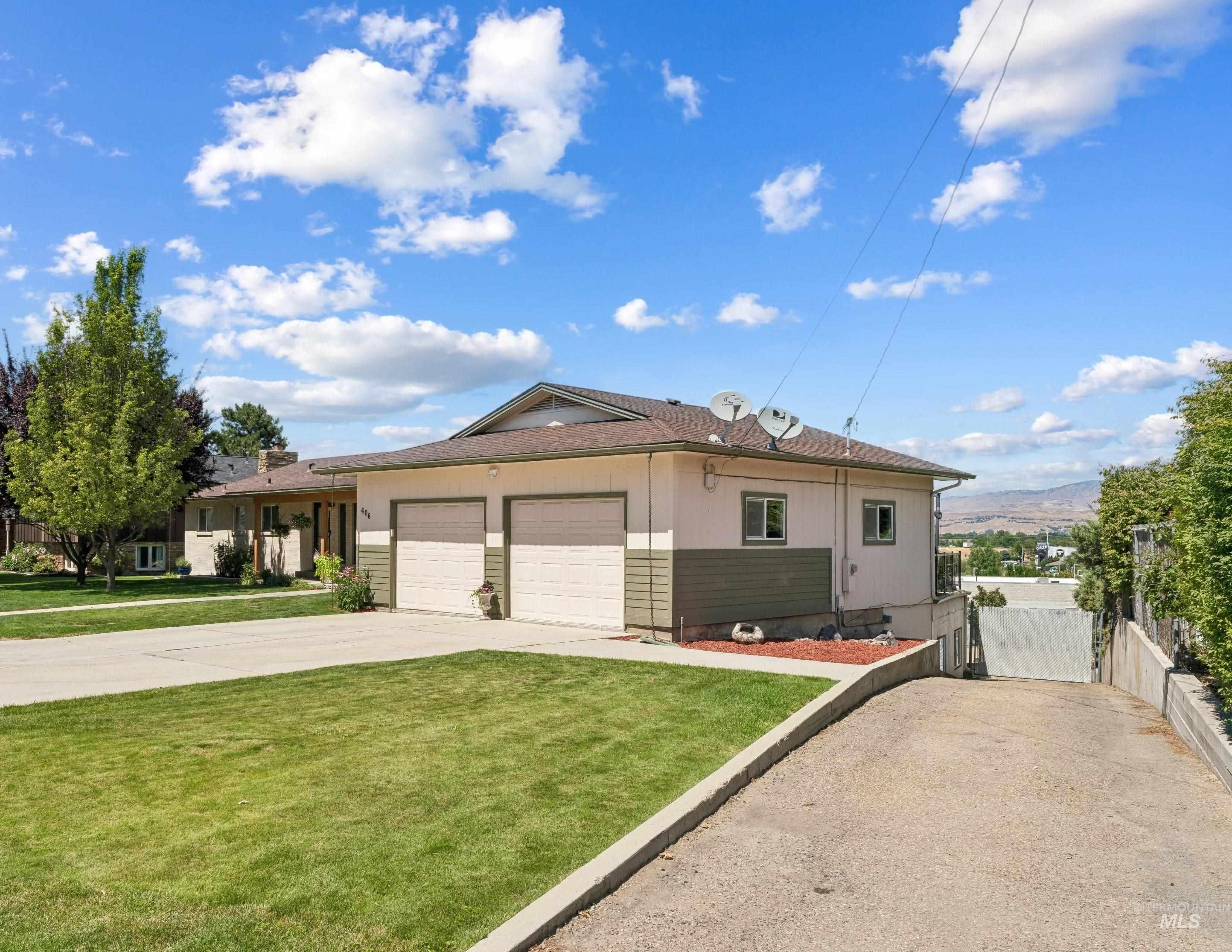406 S Bitteroot Dr, Boise, Idaho 83709, 5 Bedrooms, 3 Bathrooms, Residential Income For Sale, Price $849,900,MLS 98993601