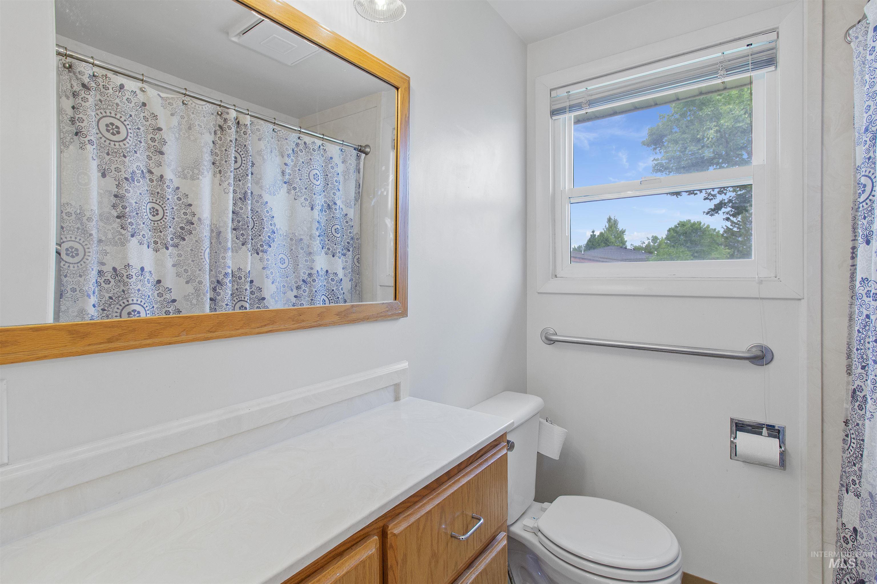 367 Ostrander St N, Twin Falls, Idaho 83301, 3 Bedrooms, 2 Bathrooms, Residential For Sale, Price $339,000,MLS 98993604