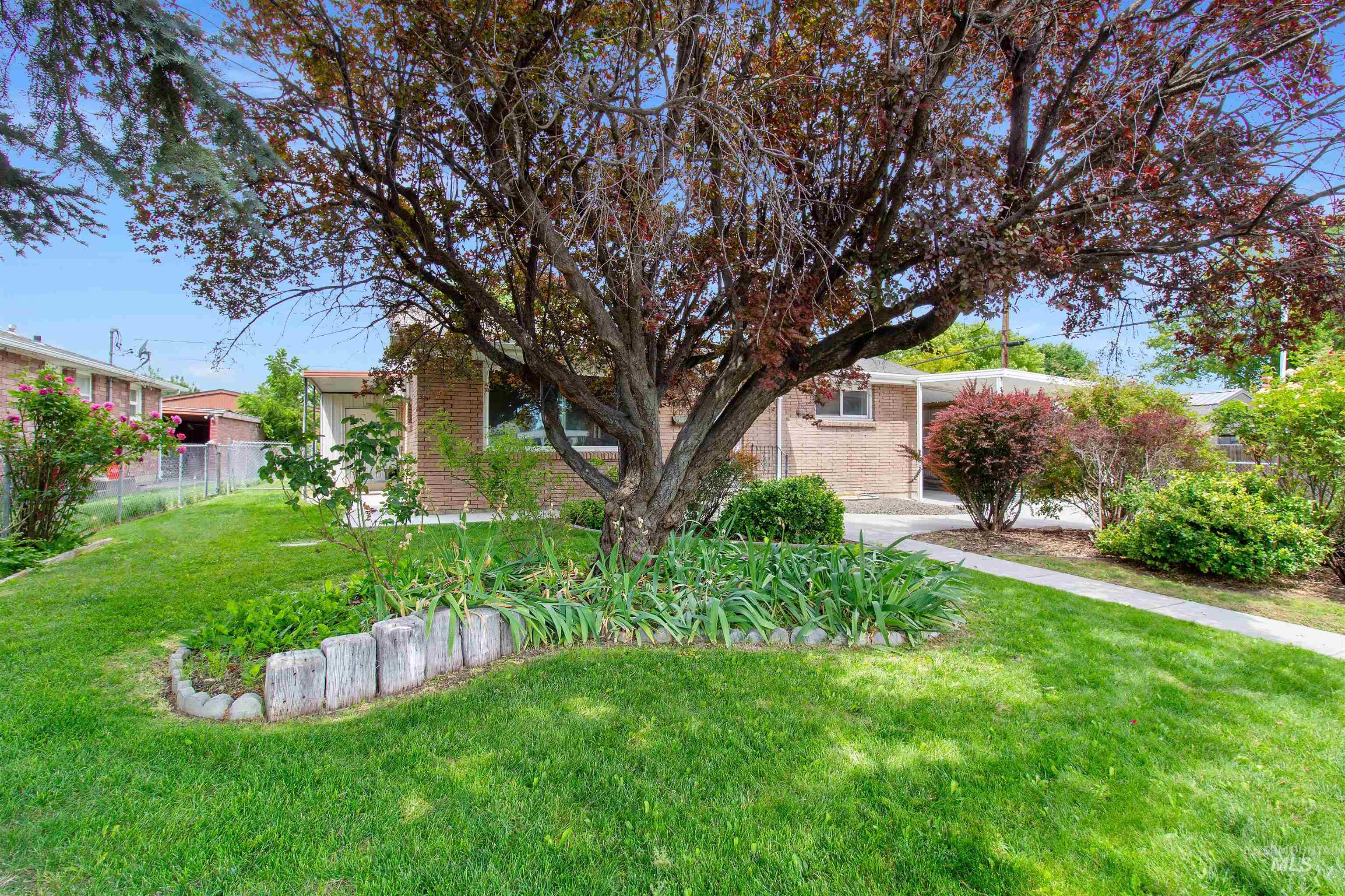 367 Ostrander St N, Twin Falls, Idaho 83301, 3 Bedrooms, 2 Bathrooms, Residential For Sale, Price $339,000,MLS 98993604