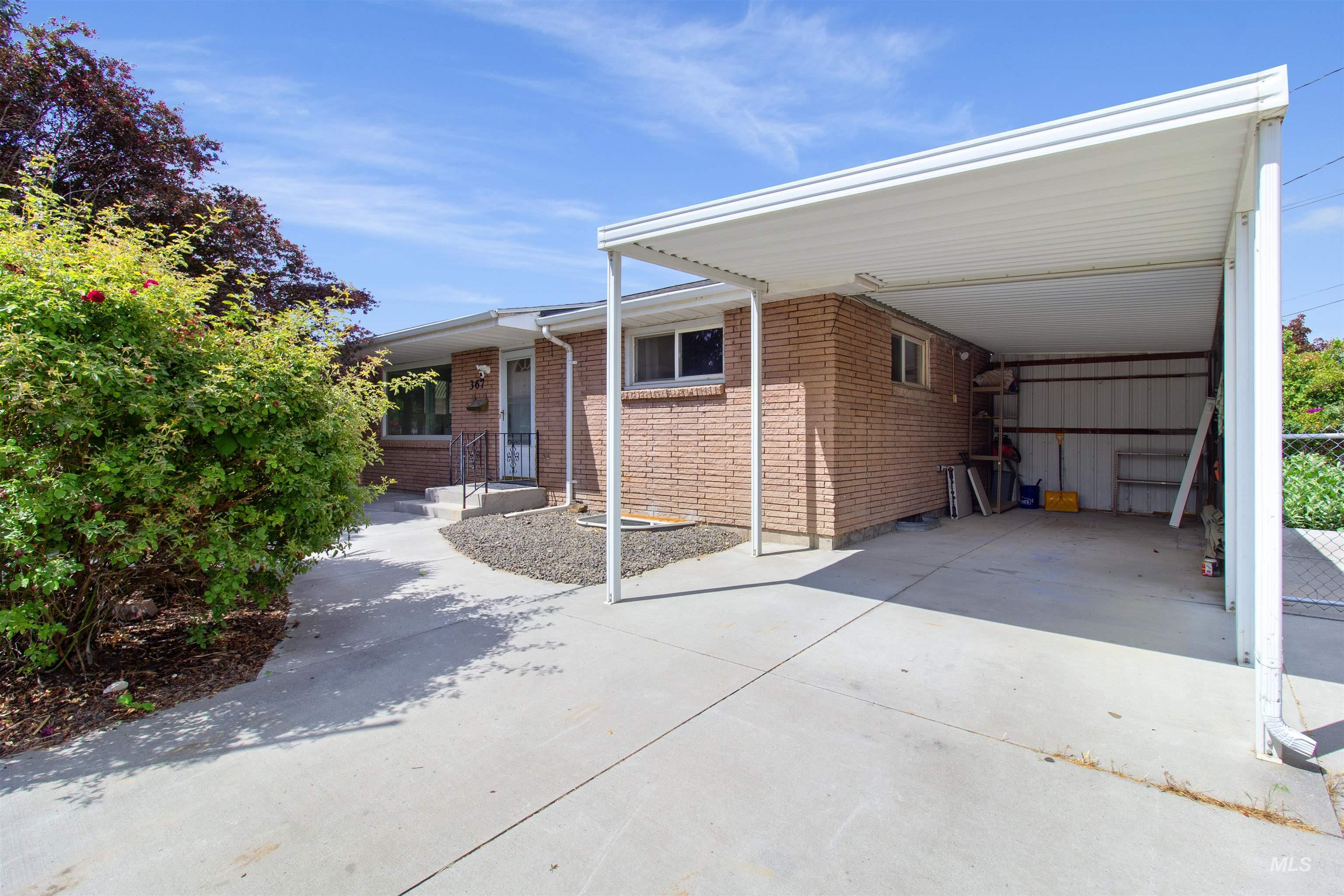 367 Ostrander St N, Twin Falls, Idaho 83301, 3 Bedrooms, 2 Bathrooms, Residential For Sale, Price $339,000,MLS 98993604
