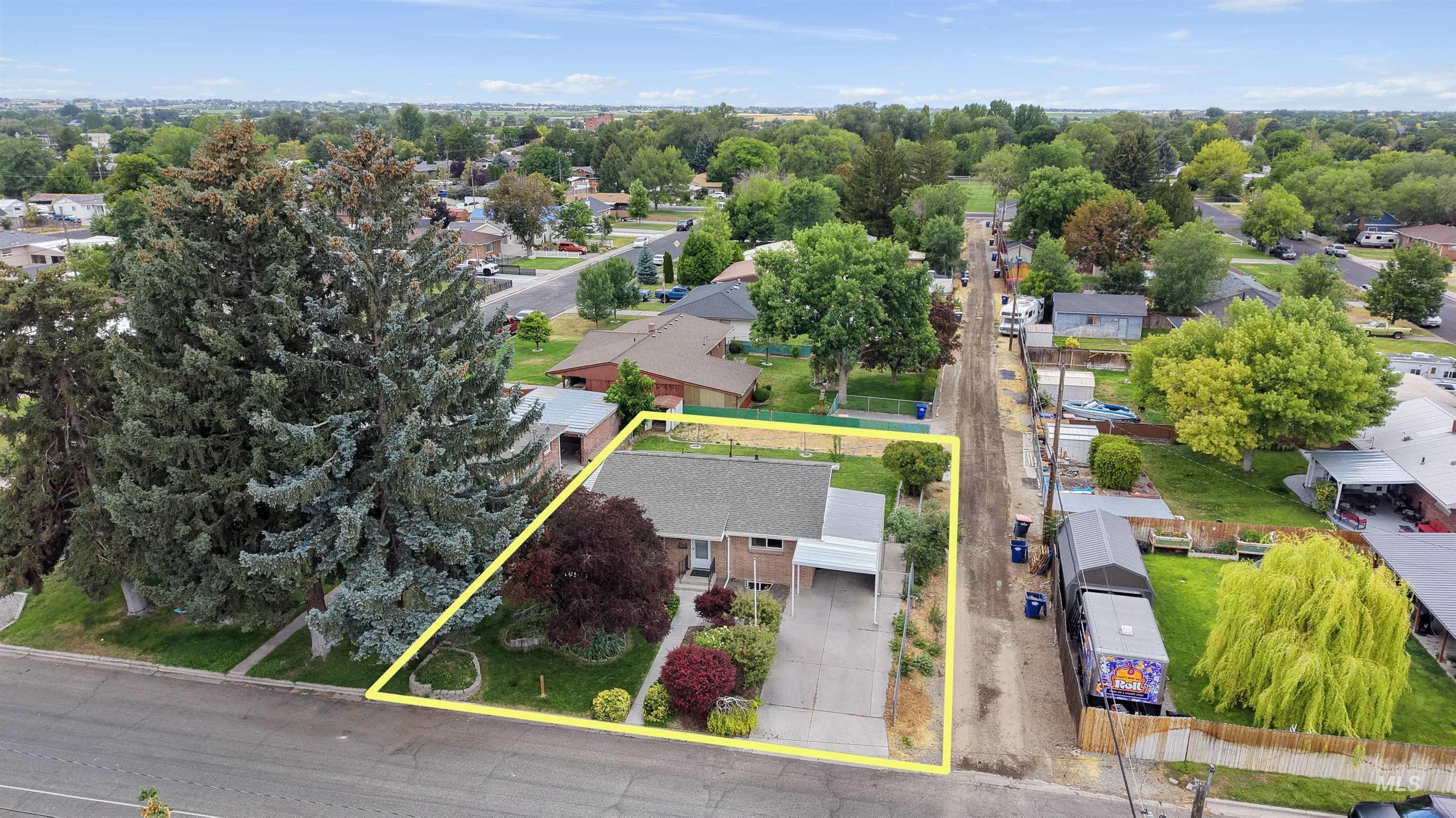 367 Ostrander St N, Twin Falls, Idaho 83301, 3 Bedrooms, 2 Bathrooms, Residential For Sale, Price $339,000,MLS 98993604