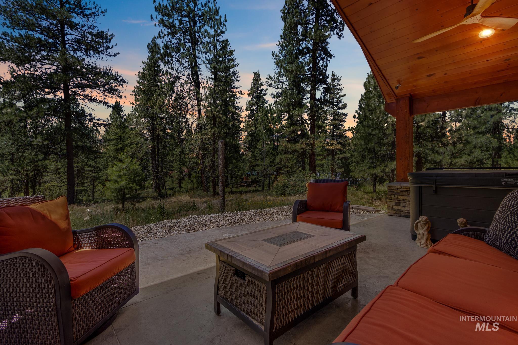 251 Meadow Dr, Idaho City, Idaho 83631, 2 Bedrooms, 2.5 Bathrooms, Residential For Sale, Price $869,999,MLS 98993606