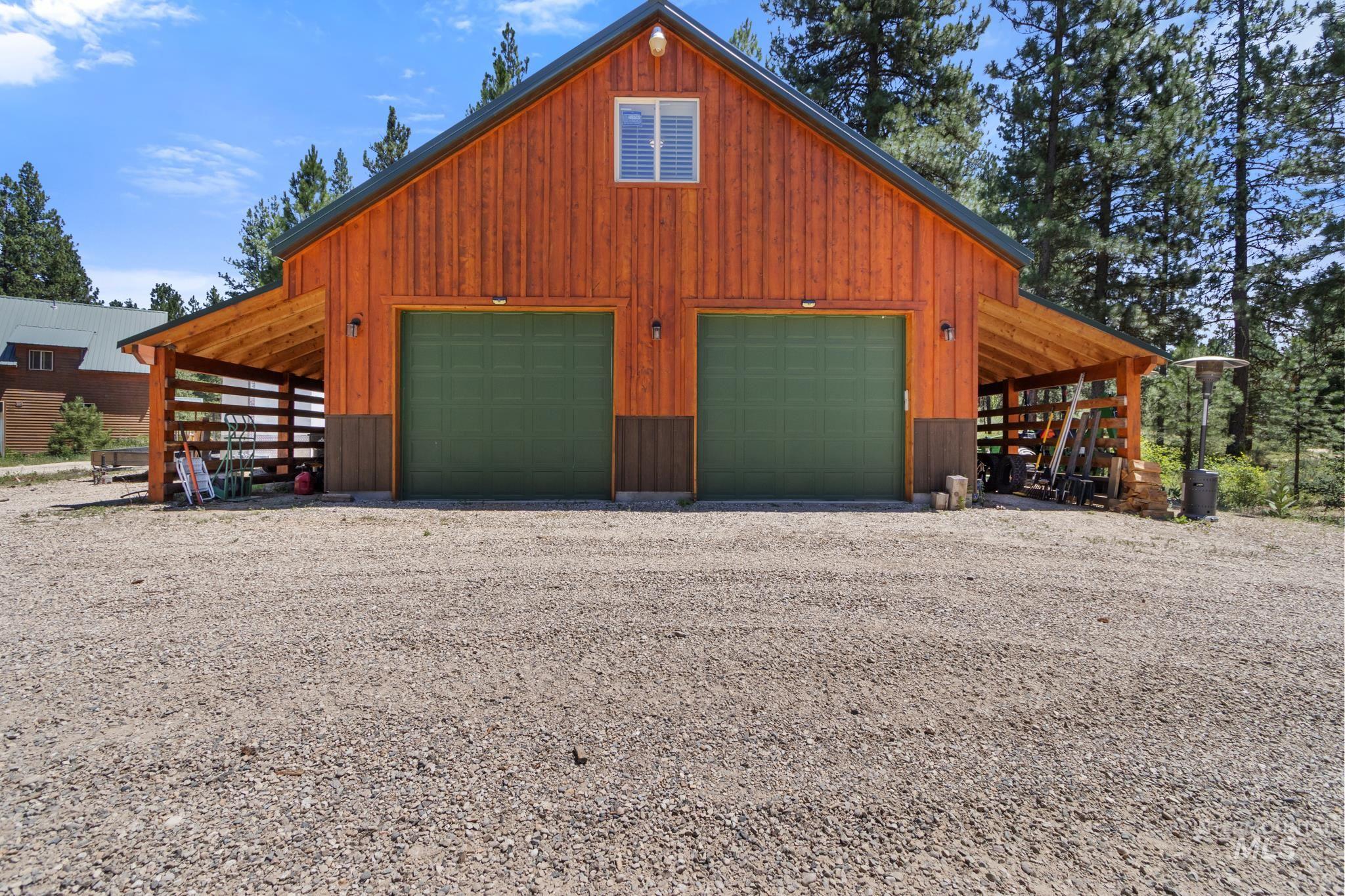 251 Meadow Dr, Idaho City, Idaho 83631, 2 Bedrooms, 2.5 Bathrooms, Residential For Sale, Price $869,999,MLS 98993606