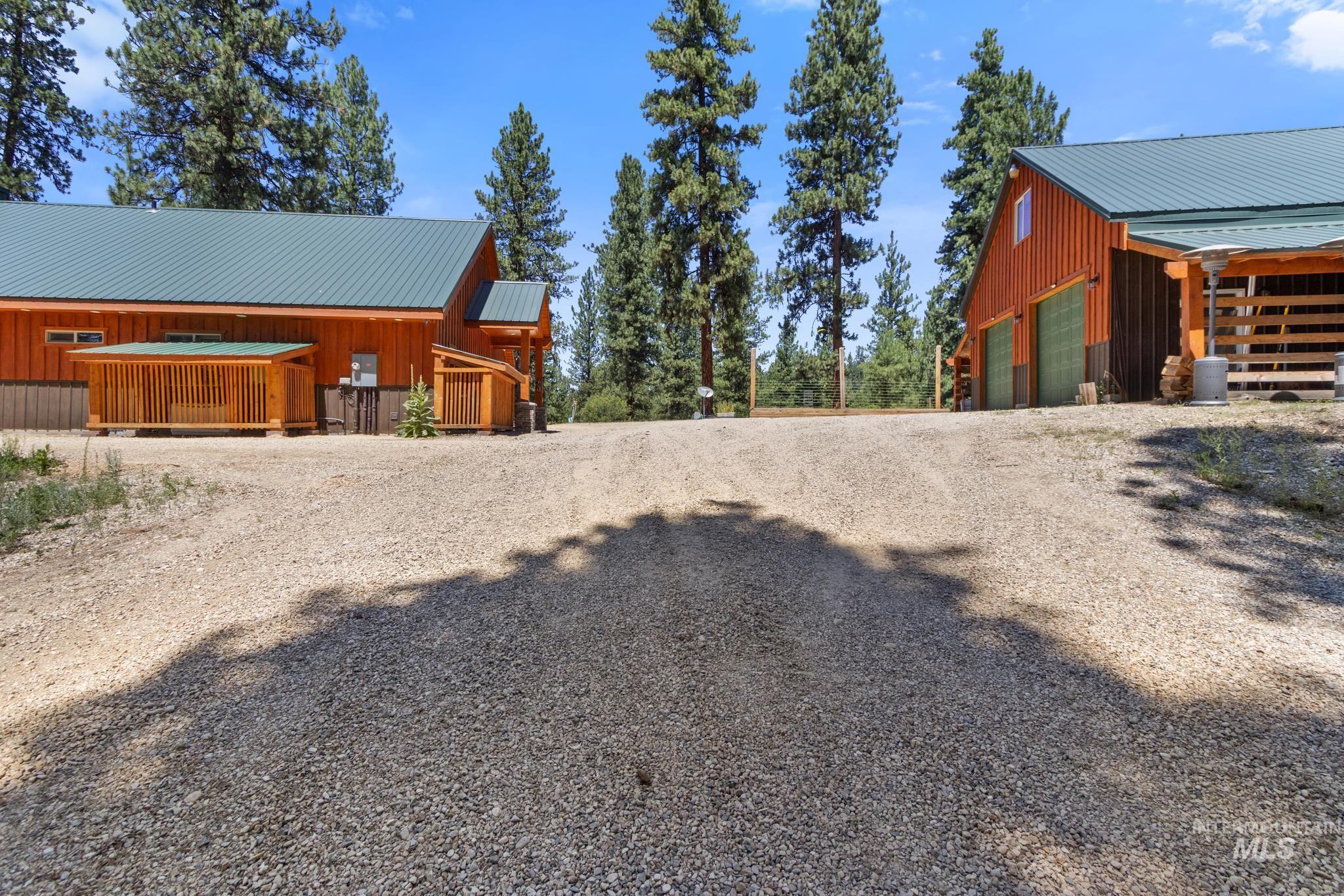 251 Meadow Dr, Idaho City, Idaho 83631, 2 Bedrooms, 2.5 Bathrooms, Residential For Sale, Price $869,999,MLS 98993606