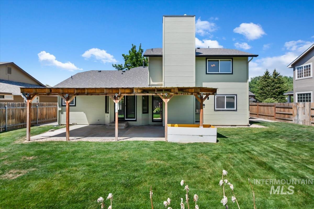 3326 N Linda Vista Ave, Boise, Idaho 83704, 4 Bedrooms, 2.5 Bathrooms, Residential For Sale, Price $518,900,MLS 98993608