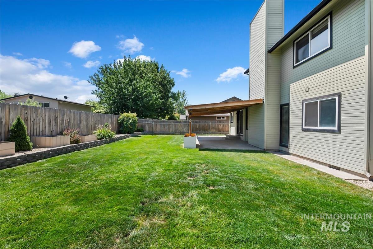 3326 N Linda Vista Ave, Boise, Idaho 83704, 4 Bedrooms, 2.5 Bathrooms, Residential For Sale, Price $518,900,MLS 98993608