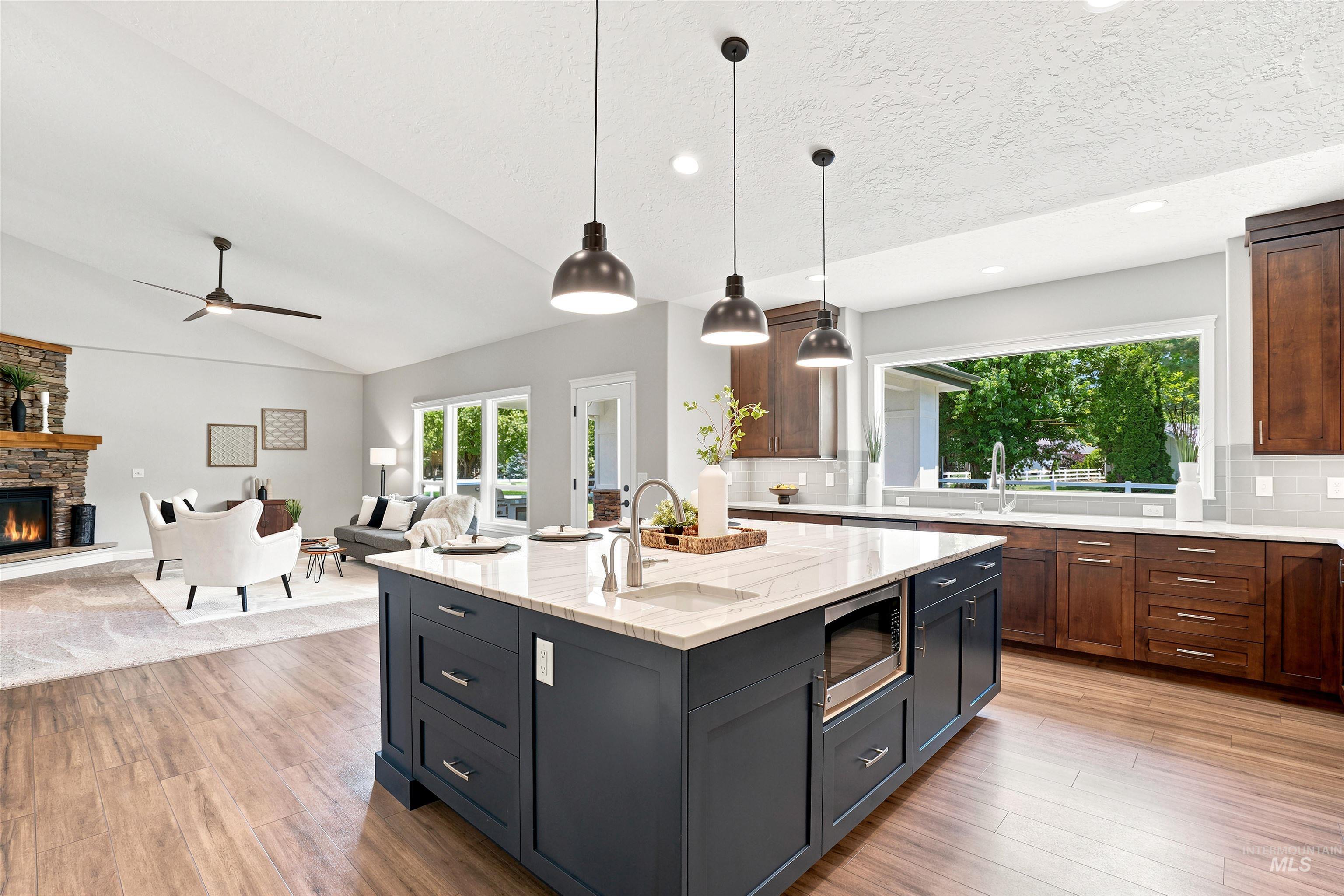 570 N Cove Colony Way, Eagle, Idaho 83616-4676, 4 Bedrooms, 3.5 Bathrooms, Residential For Sale, Price $1,750,000,MLS 98993610