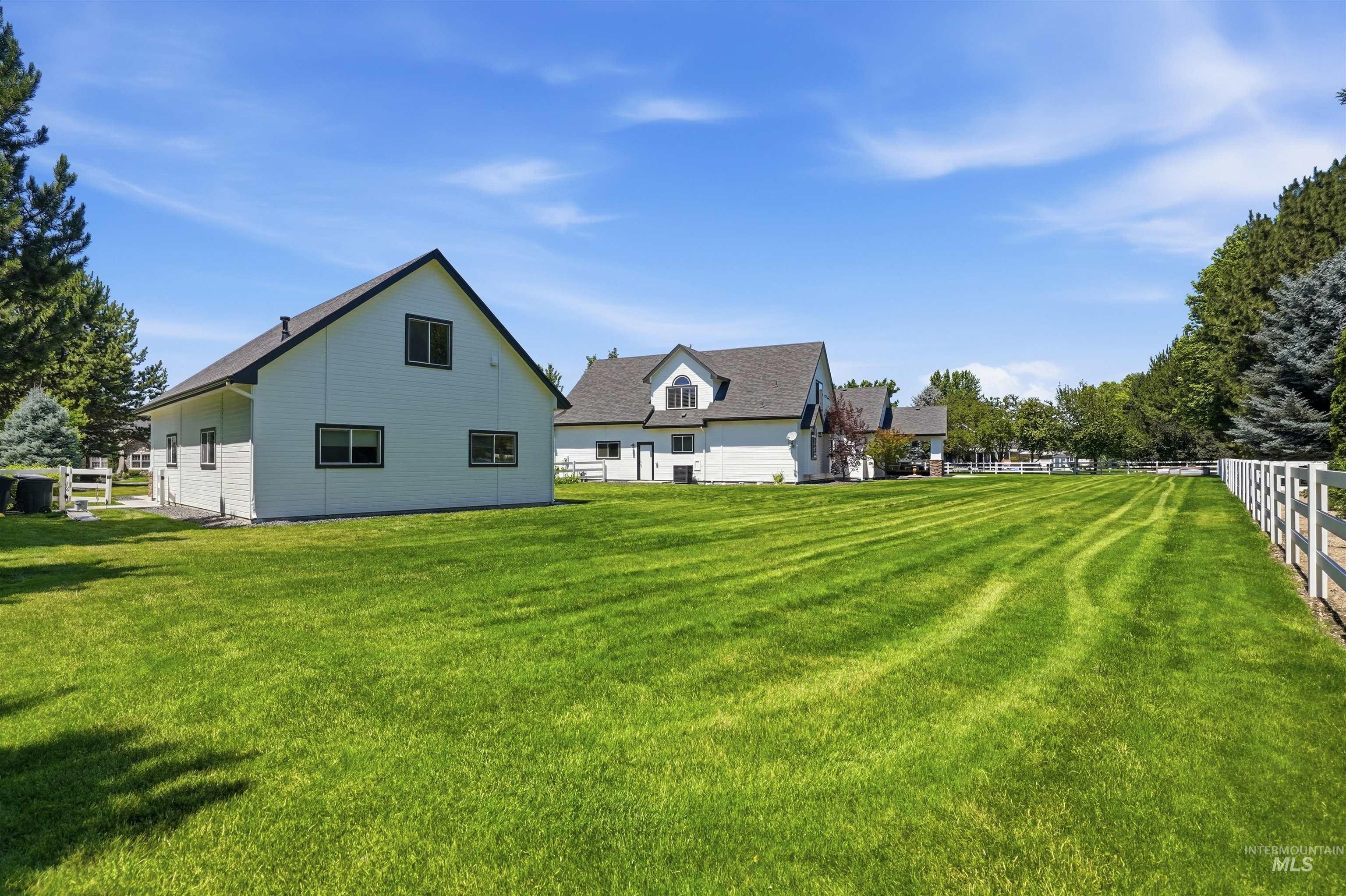 570 N Cove Colony Way, Eagle, Idaho 83616-4676, 4 Bedrooms, 3.5 Bathrooms, Residential For Sale, Price $1,750,000,MLS 98993610