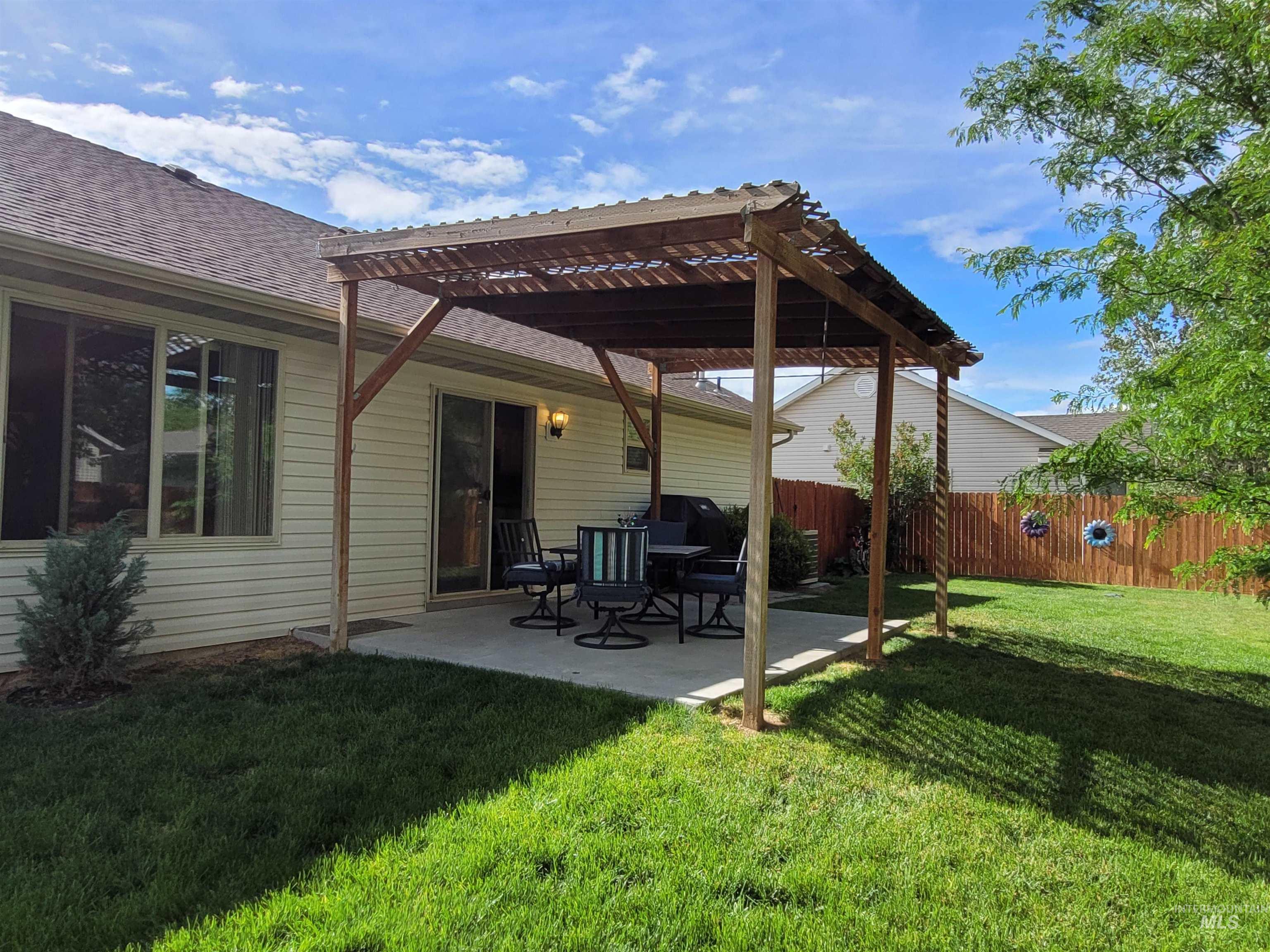 5144 Jake Avenue, Chubbuck, Idaho 83202, 3 Bedrooms, 2 Bathrooms, Residential For Sale, Price $375,000,MLS 98993611