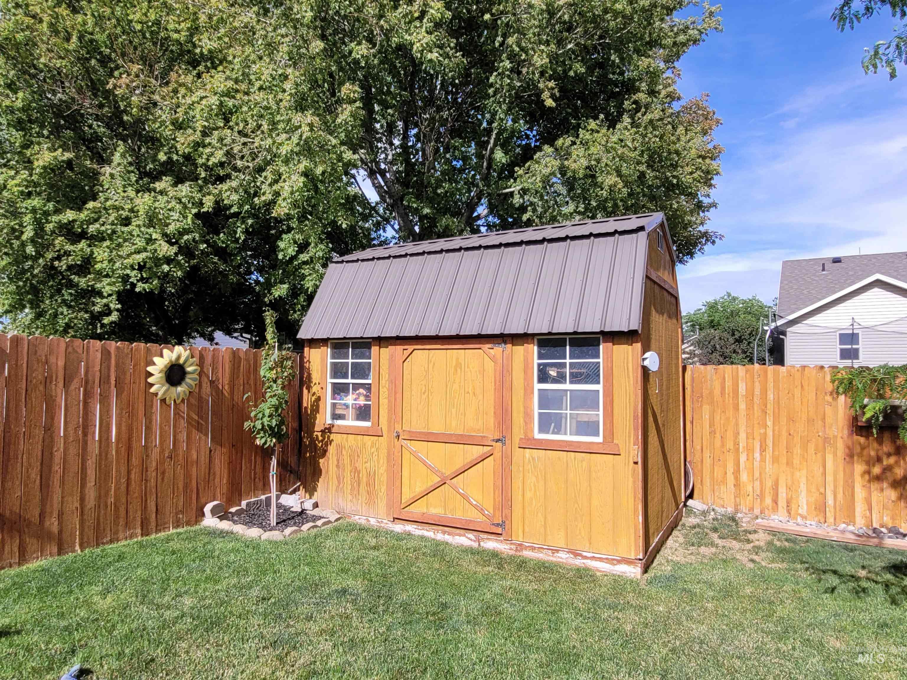5144 Jake Avenue, Chubbuck, Idaho 83202, 3 Bedrooms, 2 Bathrooms, Residential For Sale, Price $375,000,MLS 98993611