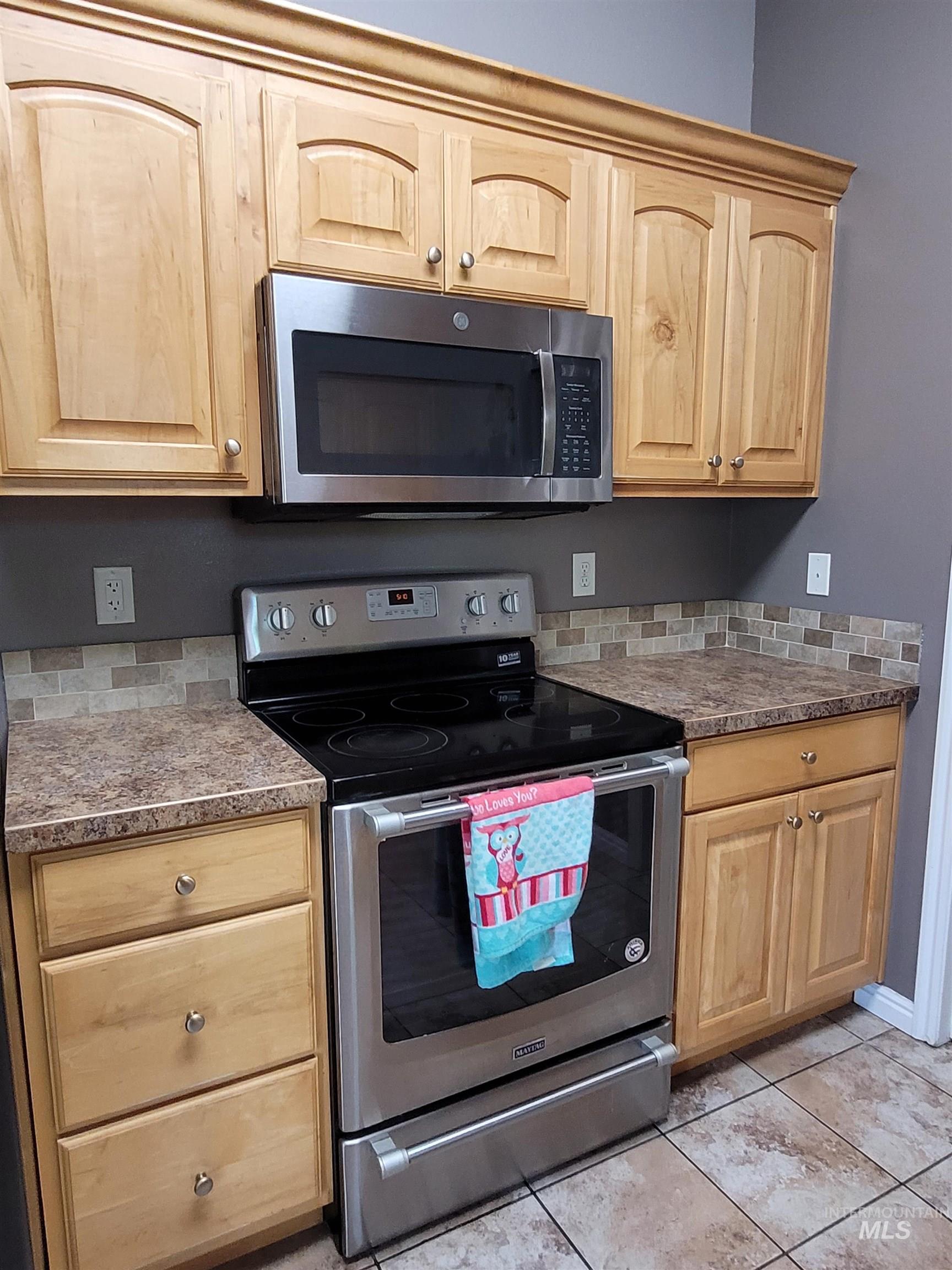 5144 Jake Avenue, Chubbuck, Idaho 83202, 3 Bedrooms, 2 Bathrooms, Residential For Sale, Price $375,000,MLS 98993611