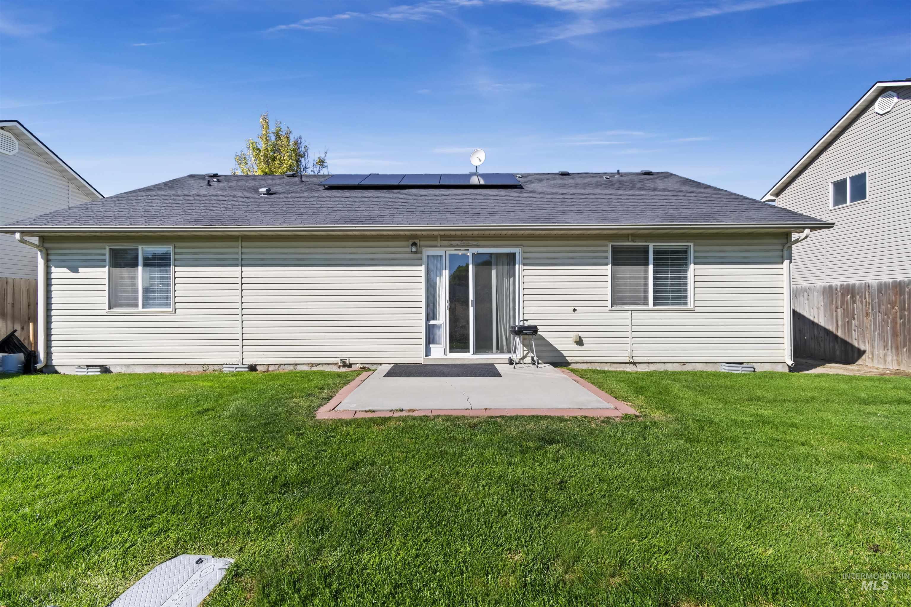 11743 W Huckleberry Dr, Nampa, Idaho 83651, 3 Bedrooms, 2 Bathrooms, Residential For Sale, Price $365,000,MLS 98993617