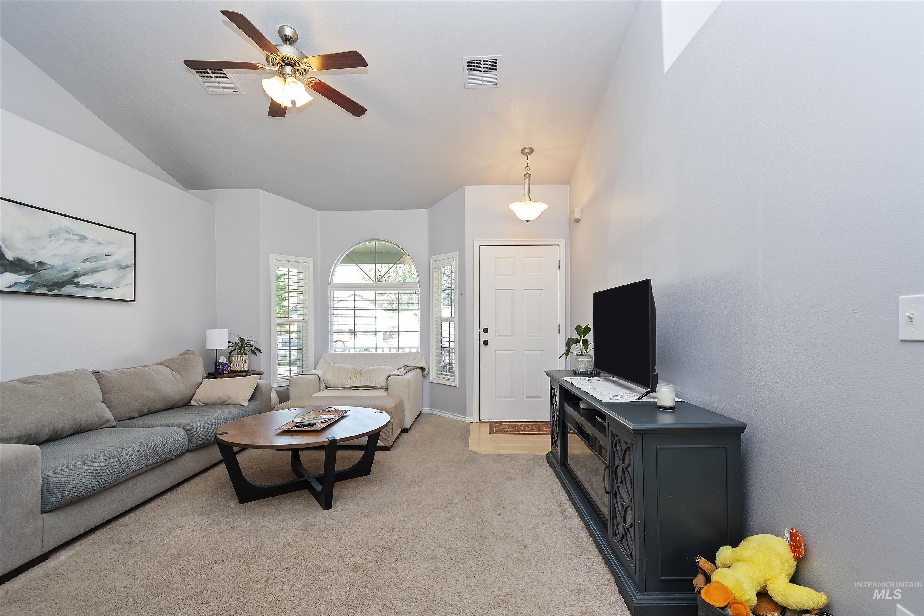 11743 W Huckleberry Dr, Nampa, Idaho 83651, 3 Bedrooms, 2 Bathrooms, Residential For Sale, Price $365,000,MLS 98993617