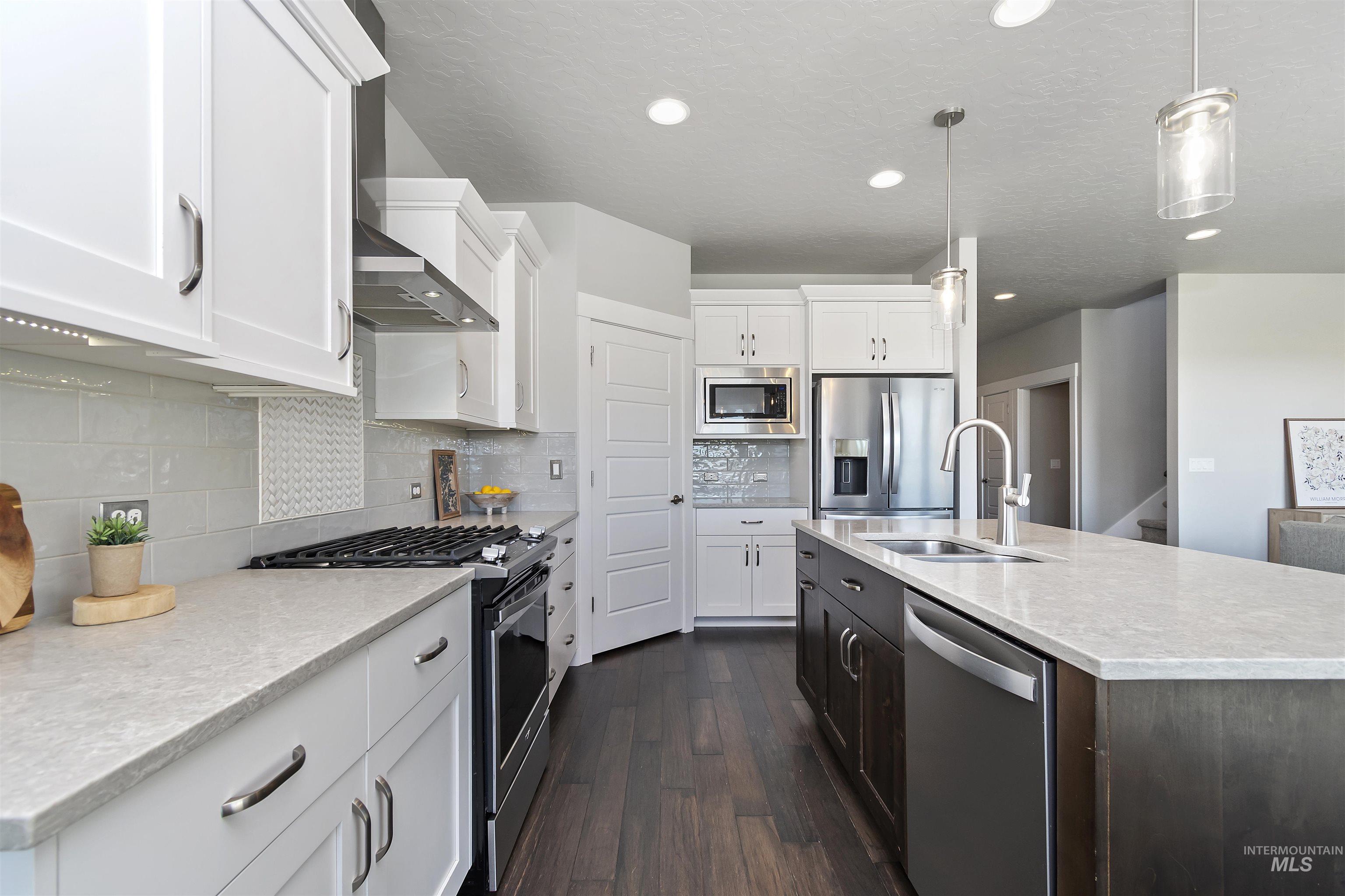 3535 W Lesina Street, Meridian, Idaho 83646, 4 Bedrooms, 2.5 Bathrooms, Residential For Sale, Price $724,500,MLS 98993618