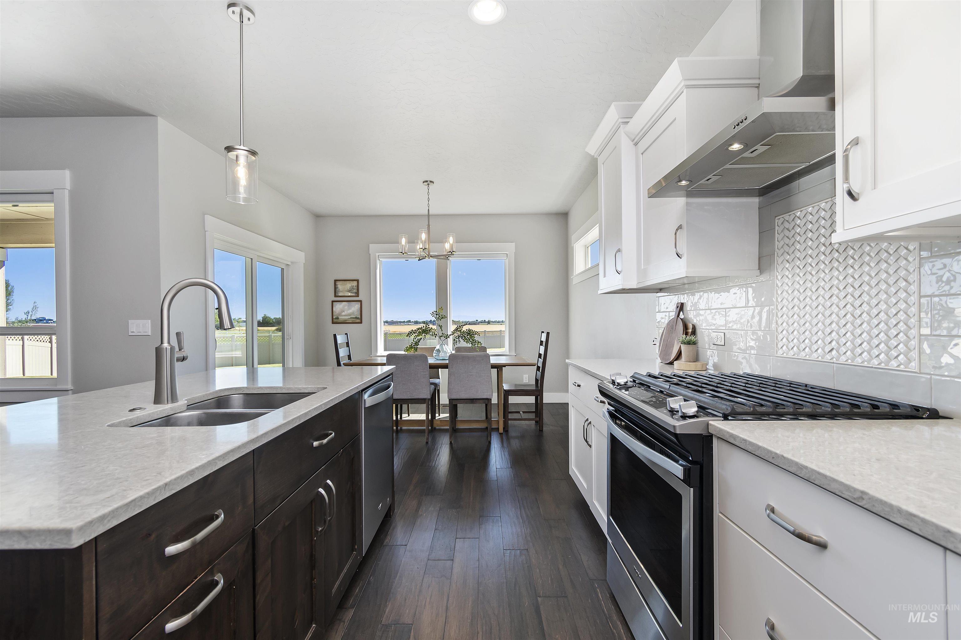 3535 W Lesina Street, Meridian, Idaho 83646, 4 Bedrooms, 2.5 Bathrooms, Residential For Sale, Price $724,500,MLS 98993618