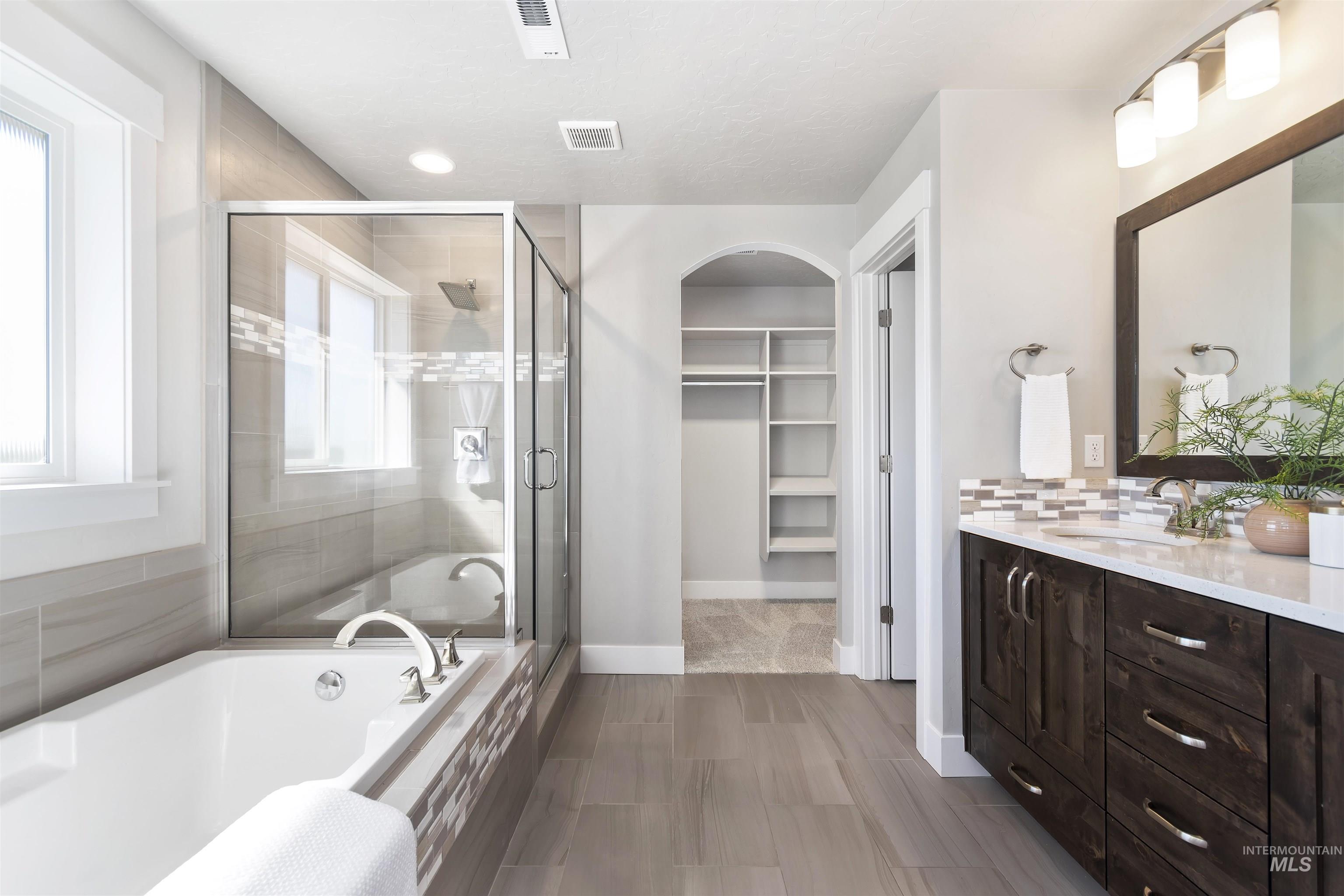 3535 W Lesina Street, Meridian, Idaho 83646, 4 Bedrooms, 2.5 Bathrooms, Residential For Sale, Price $724,500,MLS 98993618