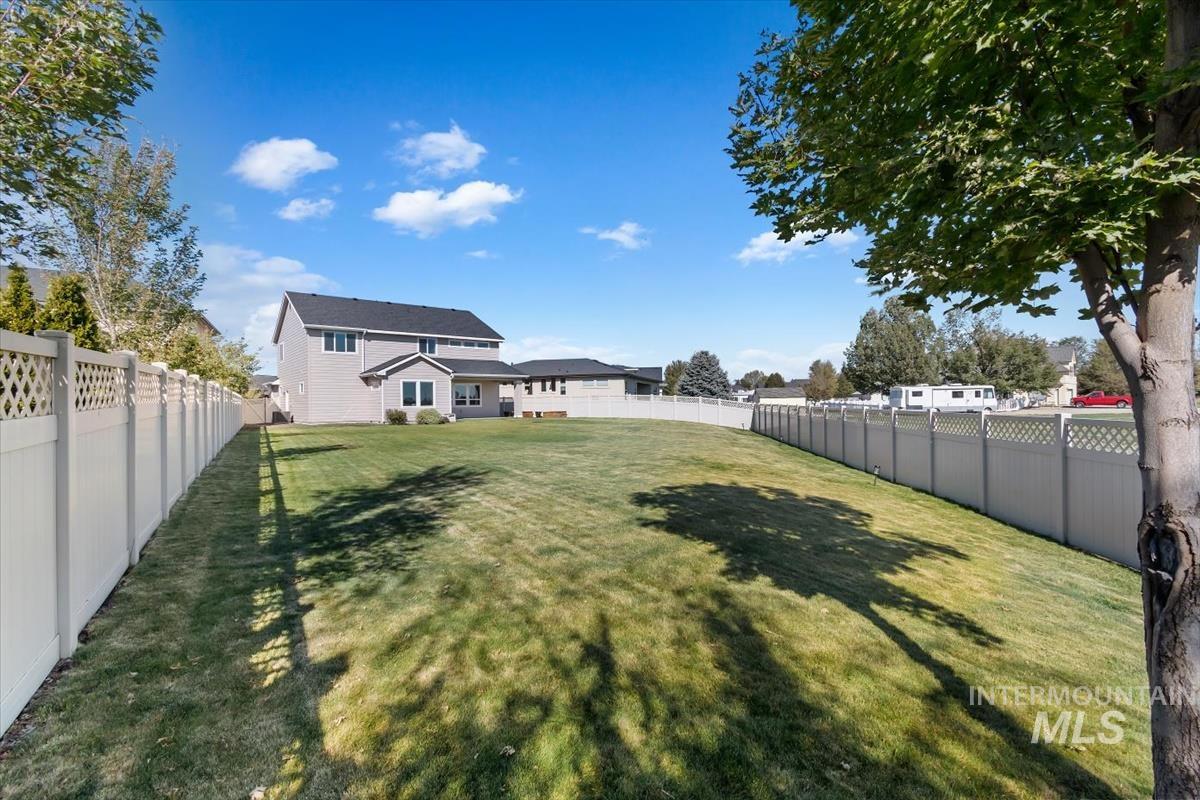 3535 W Lesina Street, Meridian, Idaho 83646, 4 Bedrooms, 2.5 Bathrooms, Residential For Sale, Price $724,500,MLS 98993618