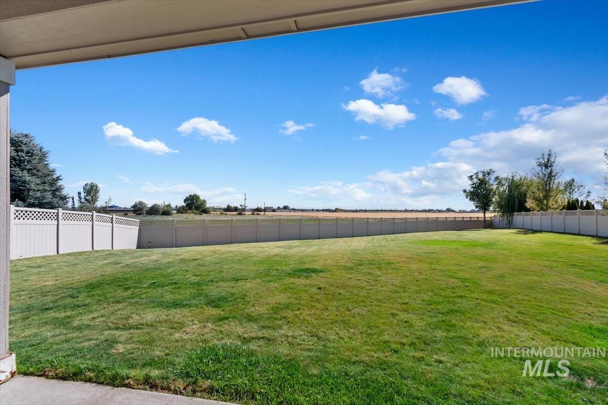 3535 W Lesina Street, Meridian, Idaho 83646, 4 Bedrooms, 2.5 Bathrooms, Residential For Sale, Price $724,500,MLS 98993618