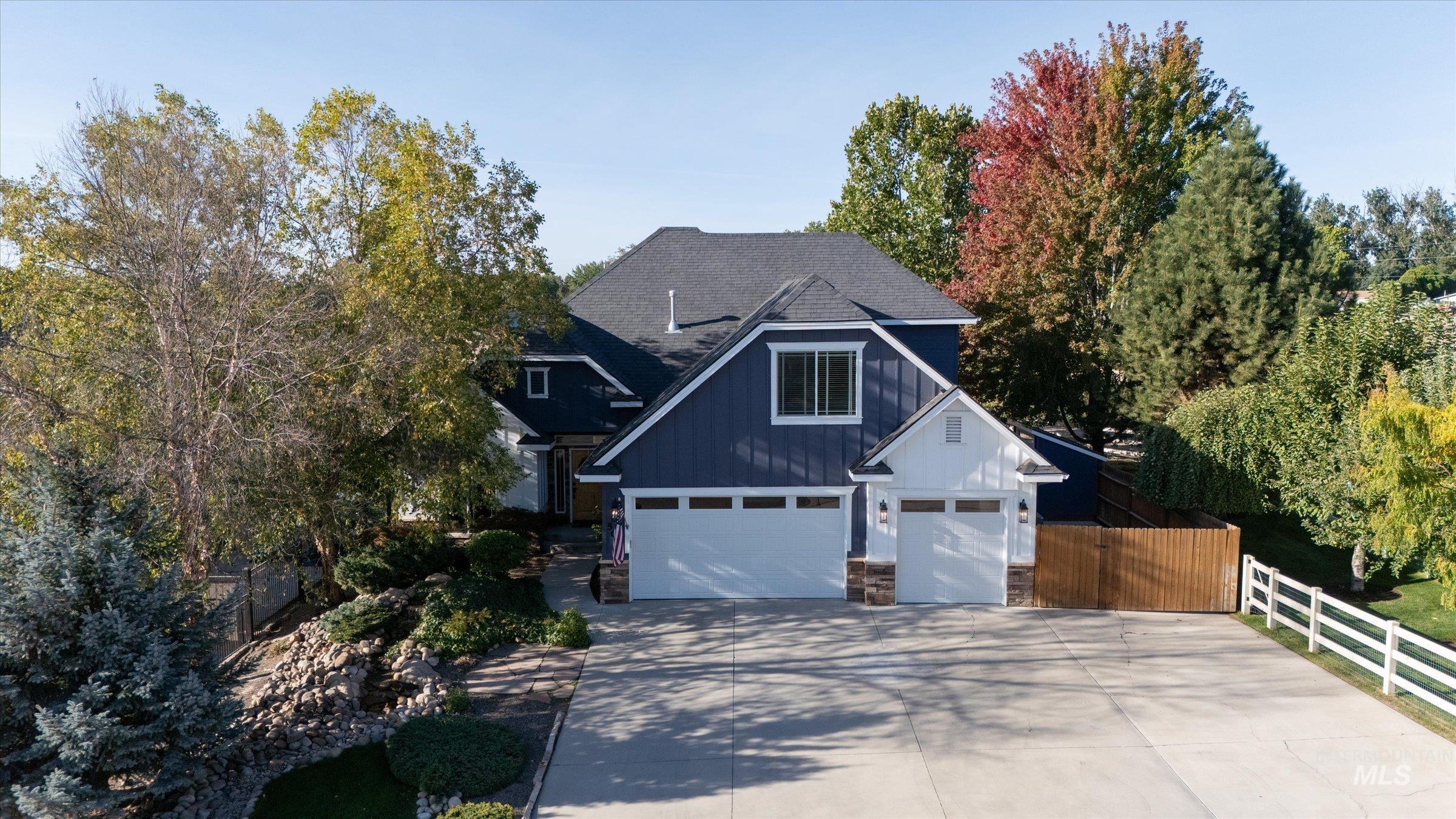 507 Triumph Dr, Middleton, Idaho 83644, 4 Bedrooms, 3.5 Bathrooms, Residential For Sale, Price $699,999,MLS 98993619