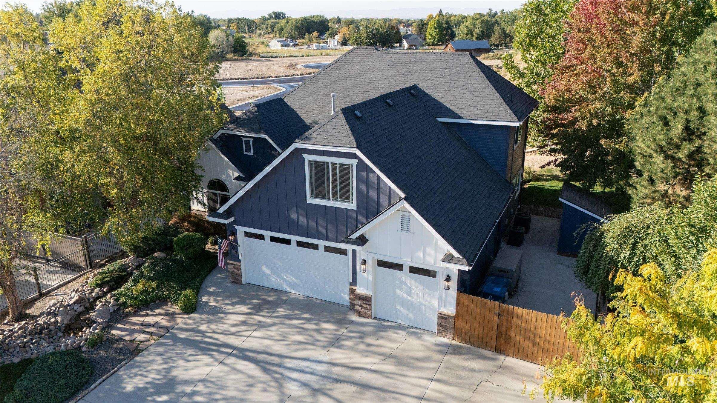 507 Triumph Dr, Middleton, Idaho 83644, 4 Bedrooms, 3.5 Bathrooms, Residential For Sale, Price $699,999,MLS 98993619