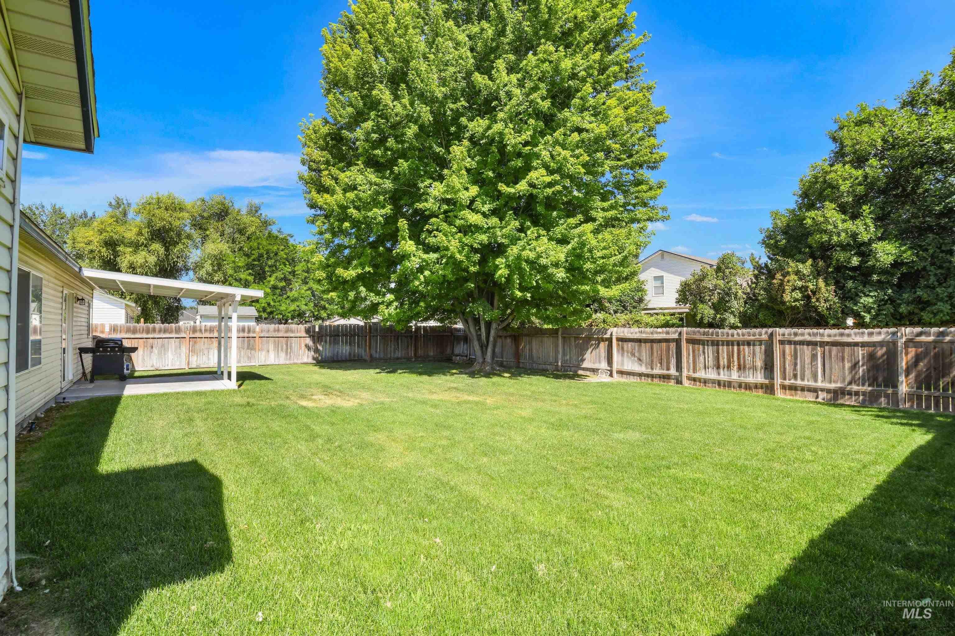 372 W Trophy St, Kuna, Idaho 83634, 3 Bedrooms, 2 Bathrooms, Residential For Sale, Price $414,900,MLS 98993623