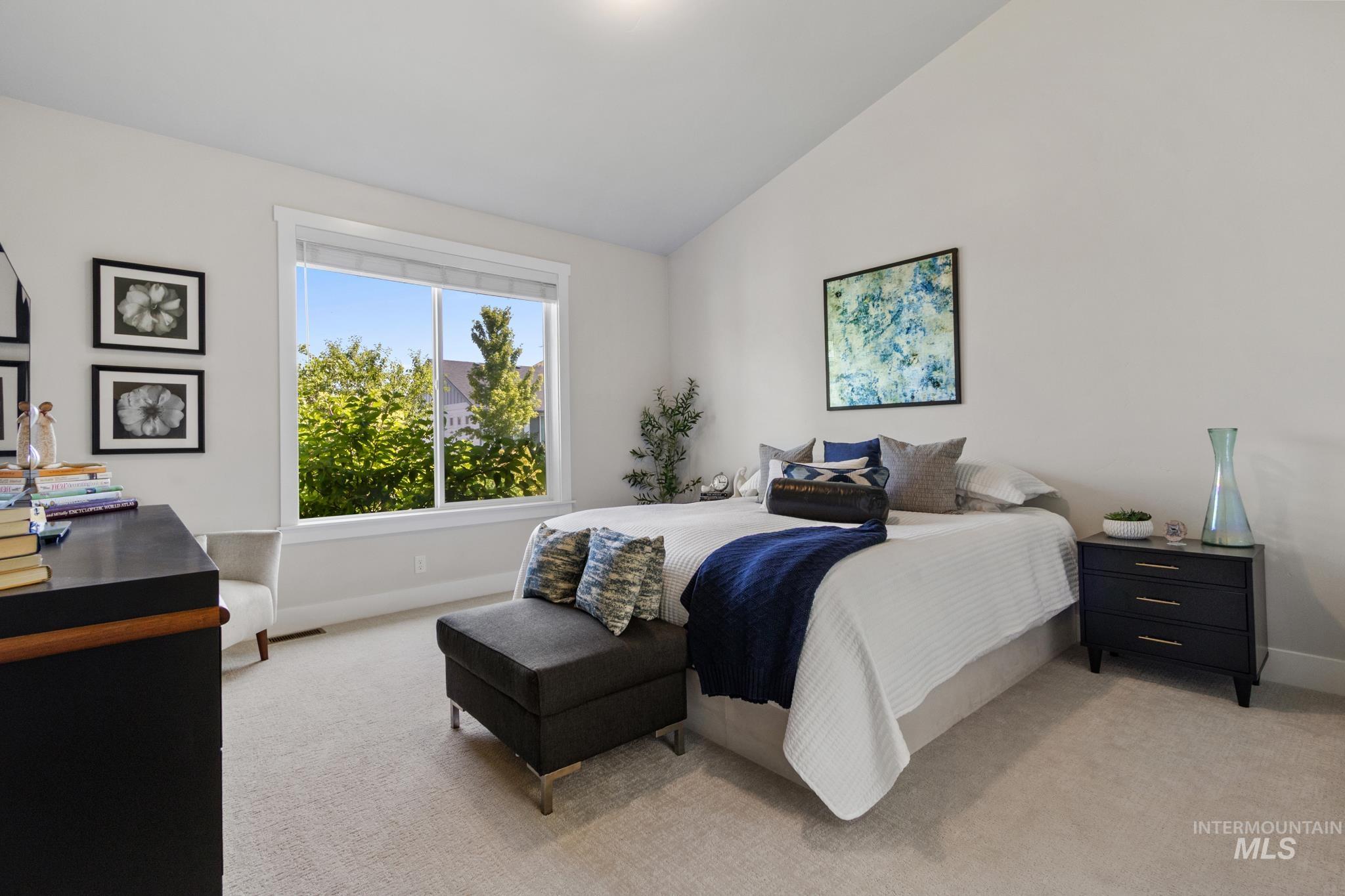 5570 W Hopwood, Boise, Idaho 83714, 3 Bedrooms, 2 Bathrooms, Residential For Sale, Price $565,000,MLS 98993624