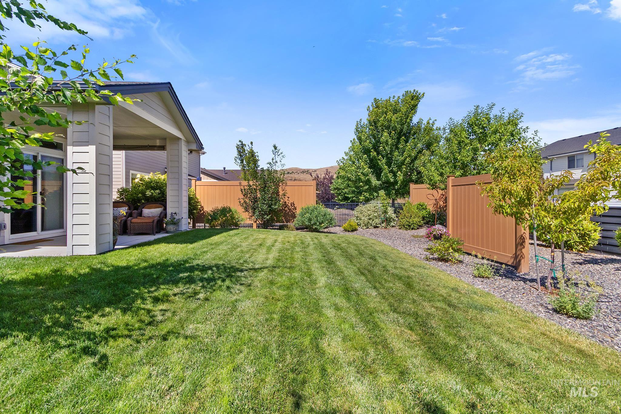 5570 W Hopwood, Boise, Idaho 83714, 3 Bedrooms, 2 Bathrooms, Residential For Sale, Price $565,000,MLS 98993624