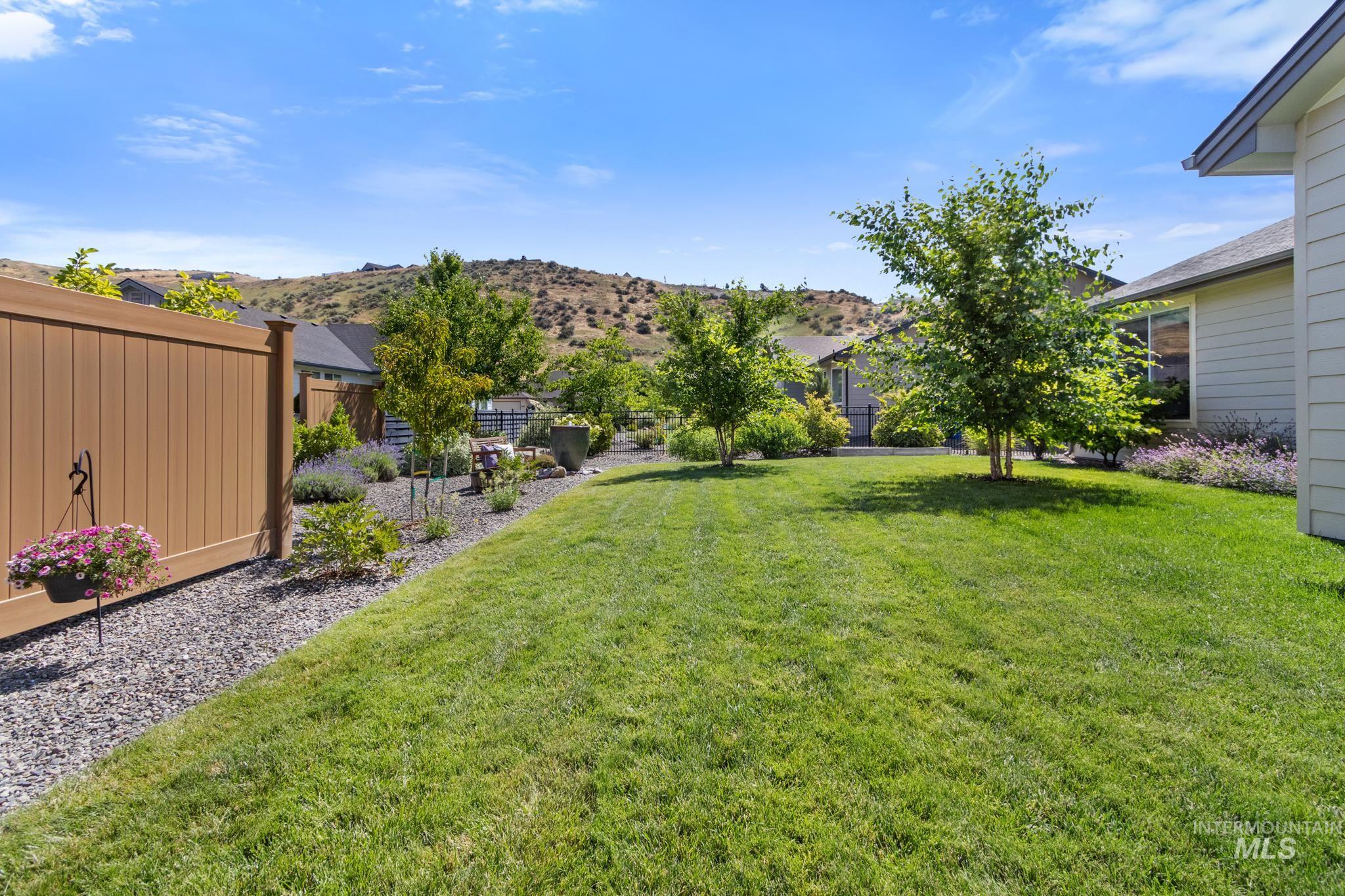 5570 W Hopwood, Boise, Idaho 83714, 3 Bedrooms, 2 Bathrooms, Residential For Sale, Price $565,000,MLS 98993624