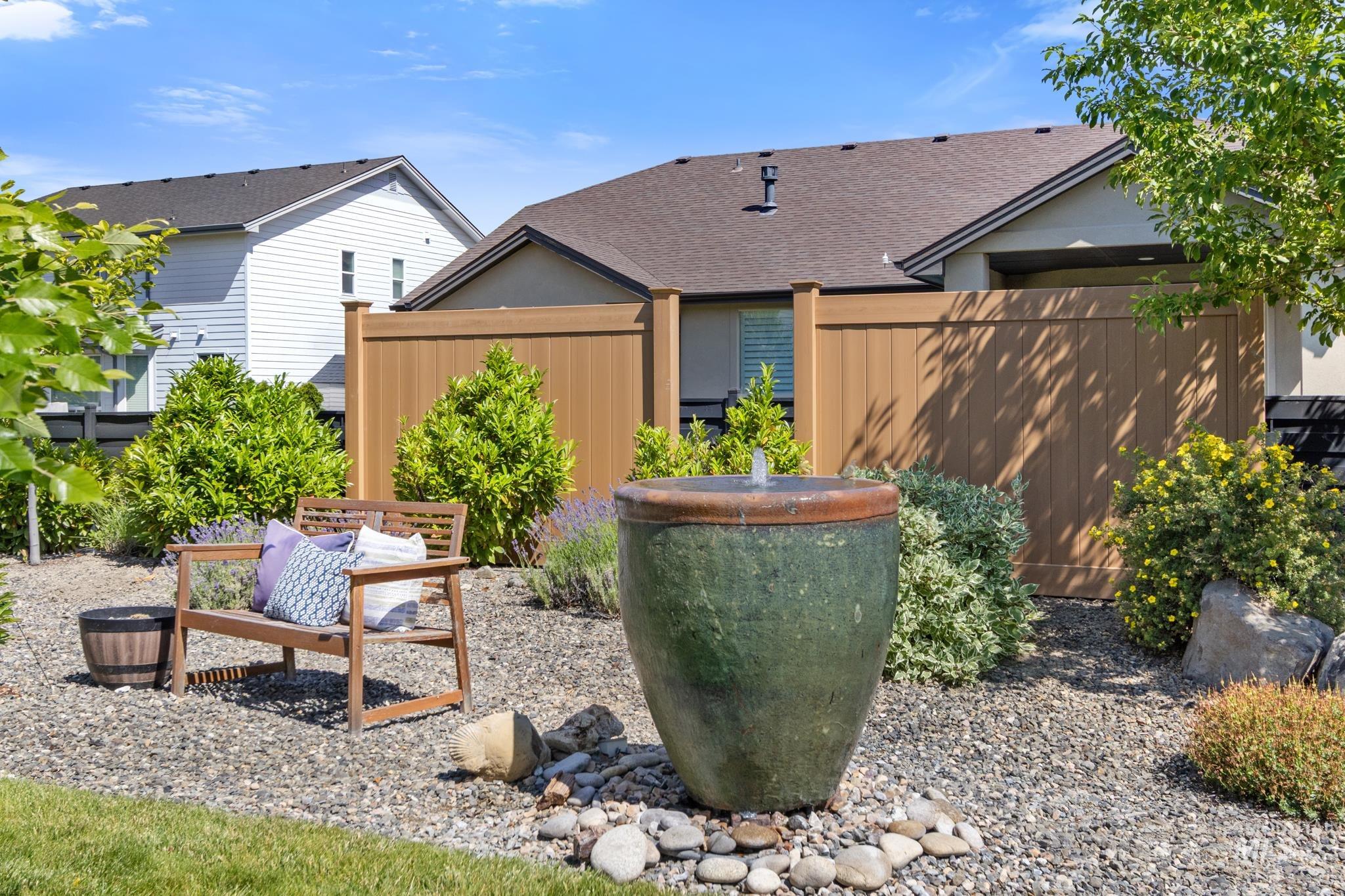 5570 W Hopwood, Boise, Idaho 83714, 3 Bedrooms, 2 Bathrooms, Residential For Sale, Price $565,000,MLS 98993624