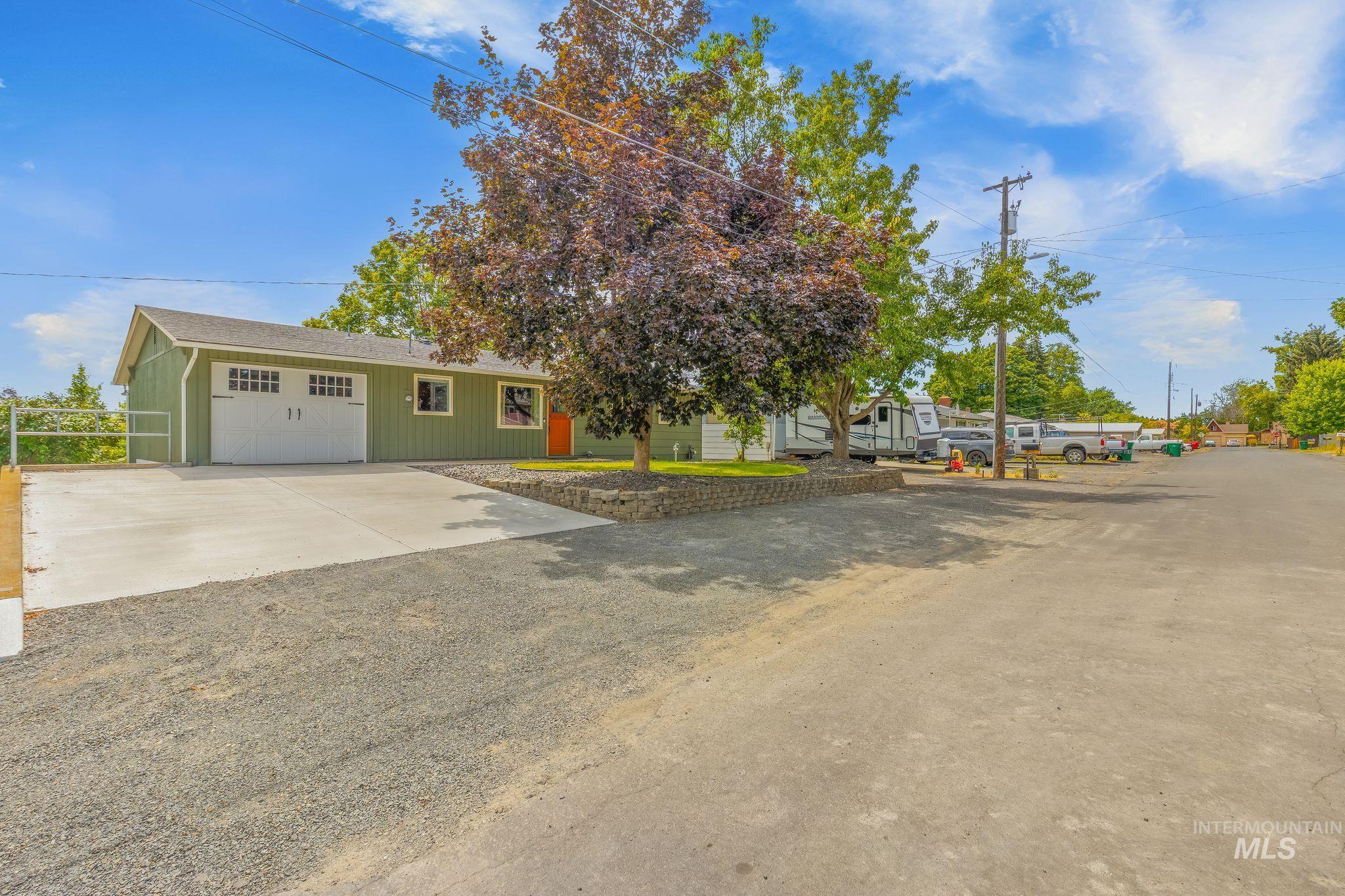 916 Cedar Dr, Lewiston, Idaho 83501, 3 Bedrooms, 2 Bathrooms, Residential For Sale, Price $469,000,MLS 98993626