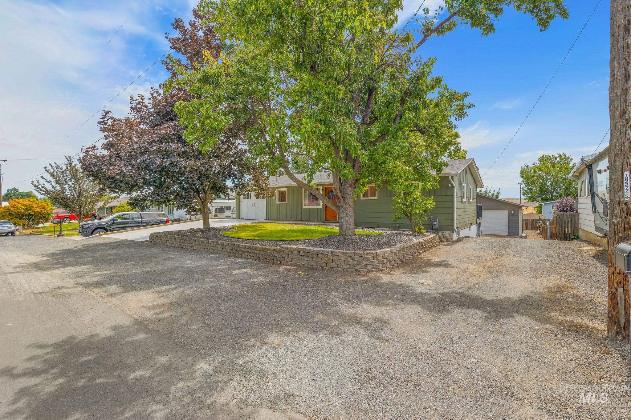 916 Cedar Dr, Lewiston, Idaho 83501, 3 Bedrooms, 2 Bathrooms, Residential For Sale, Price $469,000,MLS 98993626