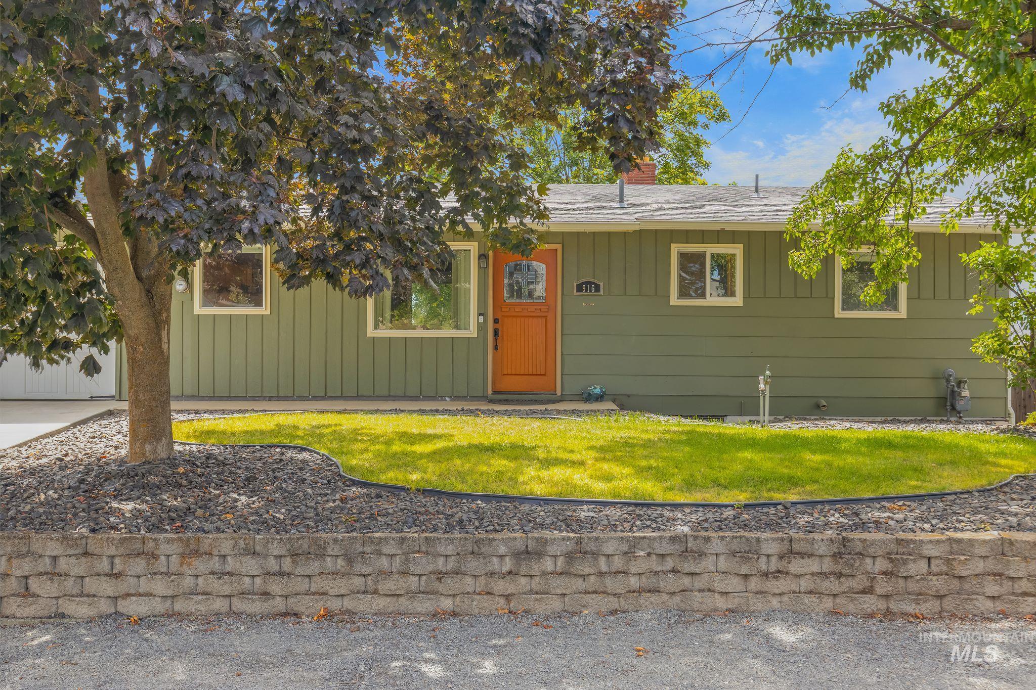 916 Cedar Dr, Lewiston, Idaho 83501, 3 Bedrooms, 2 Bathrooms, Residential For Sale, Price $469,000,MLS 98993626