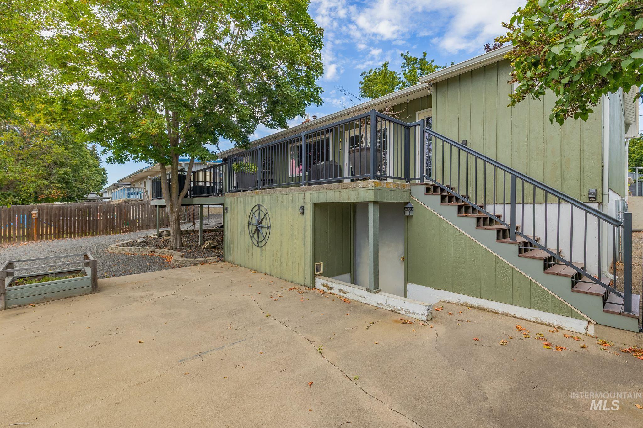 916 Cedar Dr, Lewiston, Idaho 83501, 3 Bedrooms, 2 Bathrooms, Residential For Sale, Price $469,000,MLS 98993626