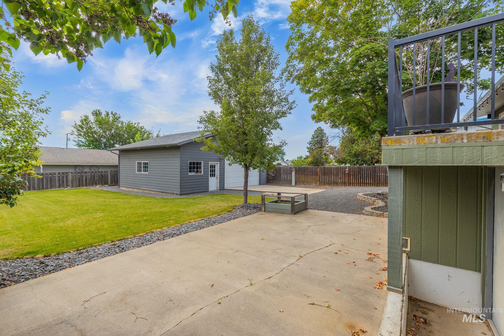 916 Cedar Dr, Lewiston, Idaho 83501, 3 Bedrooms, 2 Bathrooms, Residential For Sale, Price $469,000,MLS 98993626