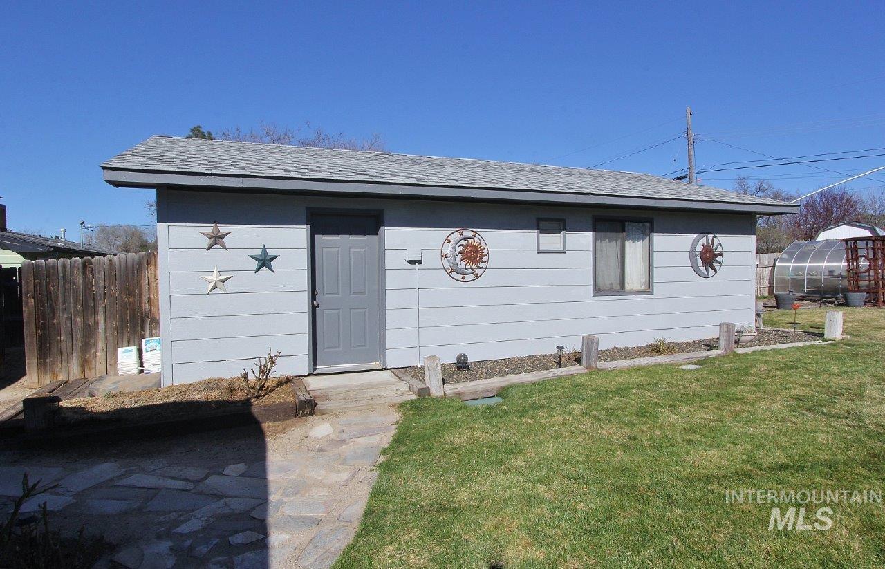 4002 W Normandie Dr., Boise, Idaho 83705, 3 Bedrooms, 1 Bathroom, Residential For Sale, Price $479,900,MLS 98993629