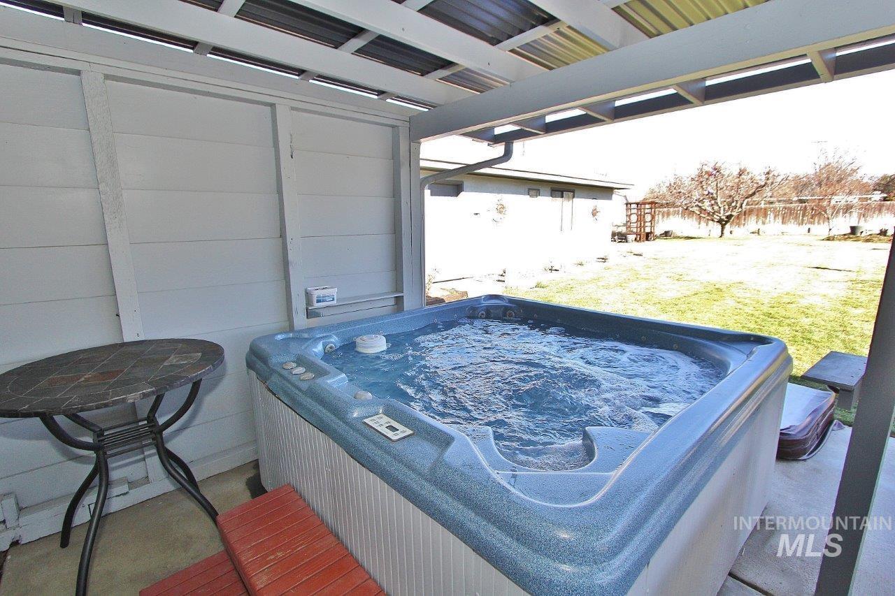 4002 W Normandie Dr., Boise, Idaho 83705, 3 Bedrooms, 1 Bathroom, Residential For Sale, Price $479,900,MLS 98993629