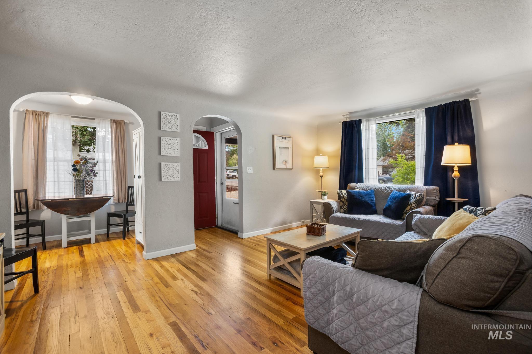 5024 W Albion St, Boise, Idaho 83705, 2 Bedrooms, 1 Bathroom, Residential For Sale, Price $374,900, 98993632