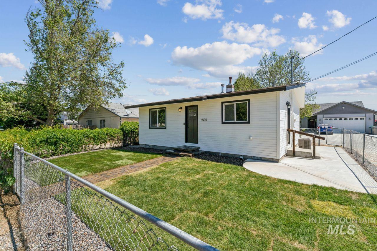 3504 N Jackie Ln, Boise, Idaho 83704, 2 Bedrooms, 1 Bathroom, Residential For Sale, Price $349,000, 98993633