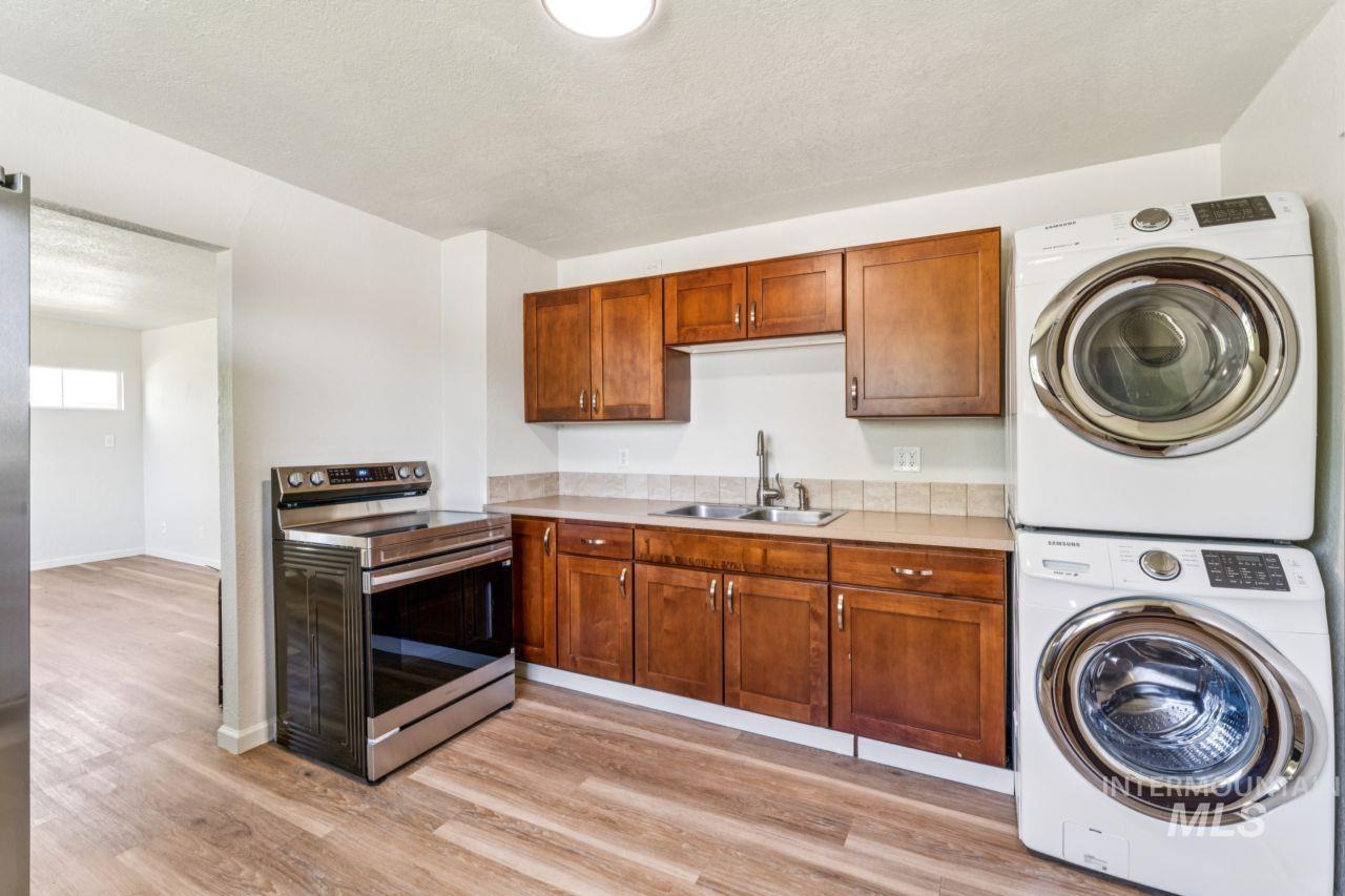 3504 N Jackie Ln, Boise, Idaho 83704, 2 Bedrooms, 1 Bathroom, Residential For Sale, Price $349,000, 98993633