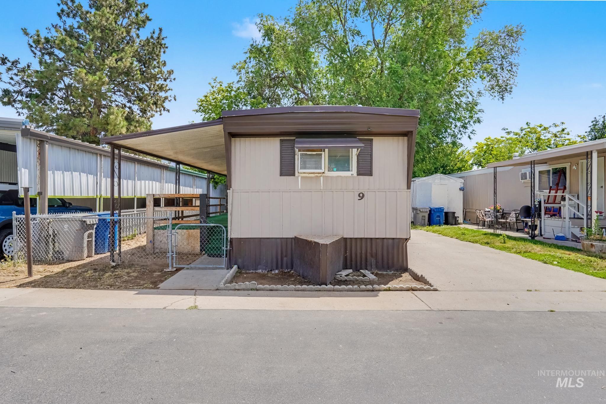 1410 W. Flamingo Avenue, Nampa, Idaho 83651, 2 Bedrooms, 1 Bathroom, Residential For Sale, Price $50,000, 98993636