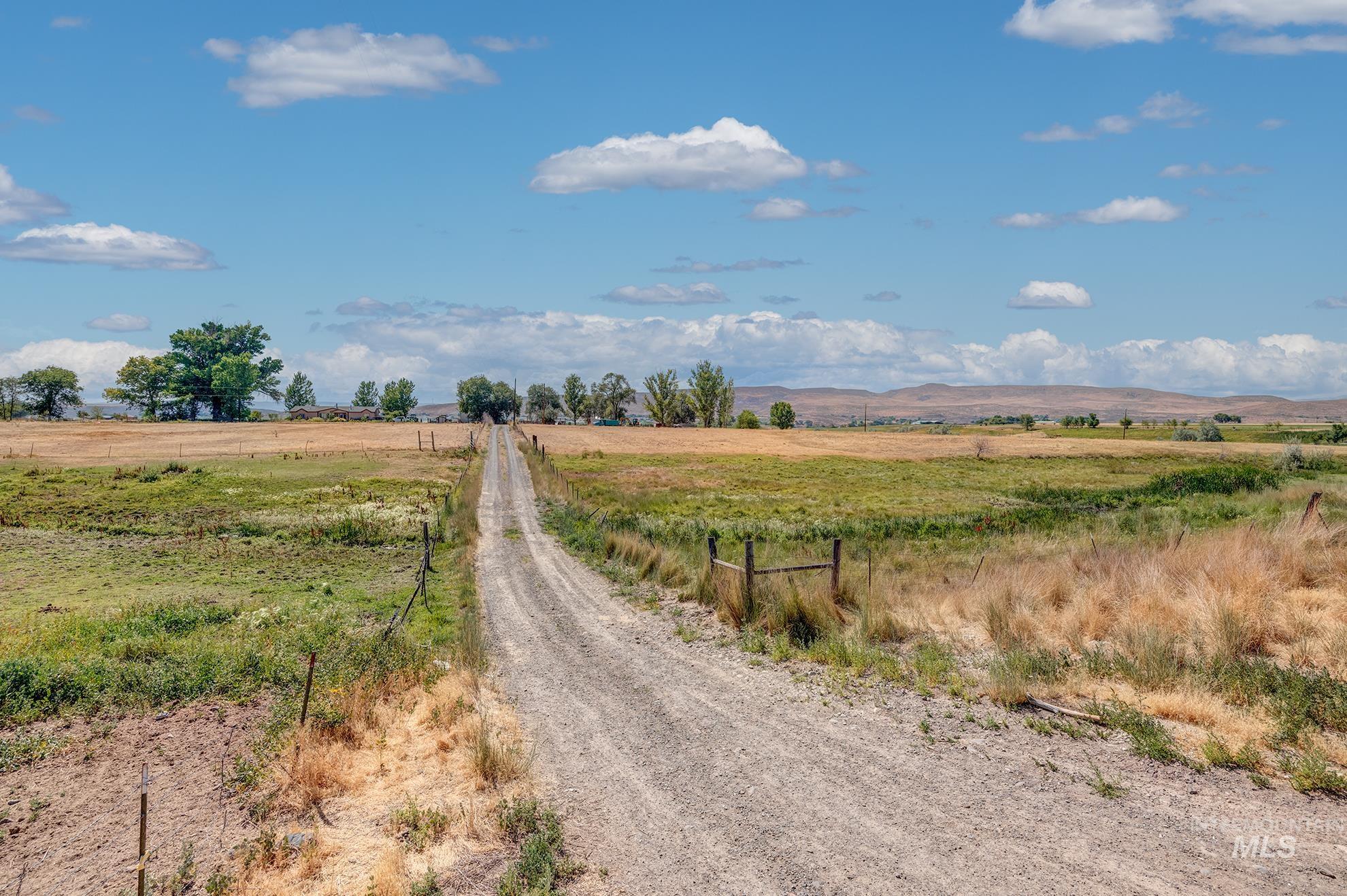 2894 Little Valley Rd, Harper, Idaho 97906, 2 Bedrooms, 1 Bathroom, Farm & Ranch For Sale, Price $675,000,MLS 98993637