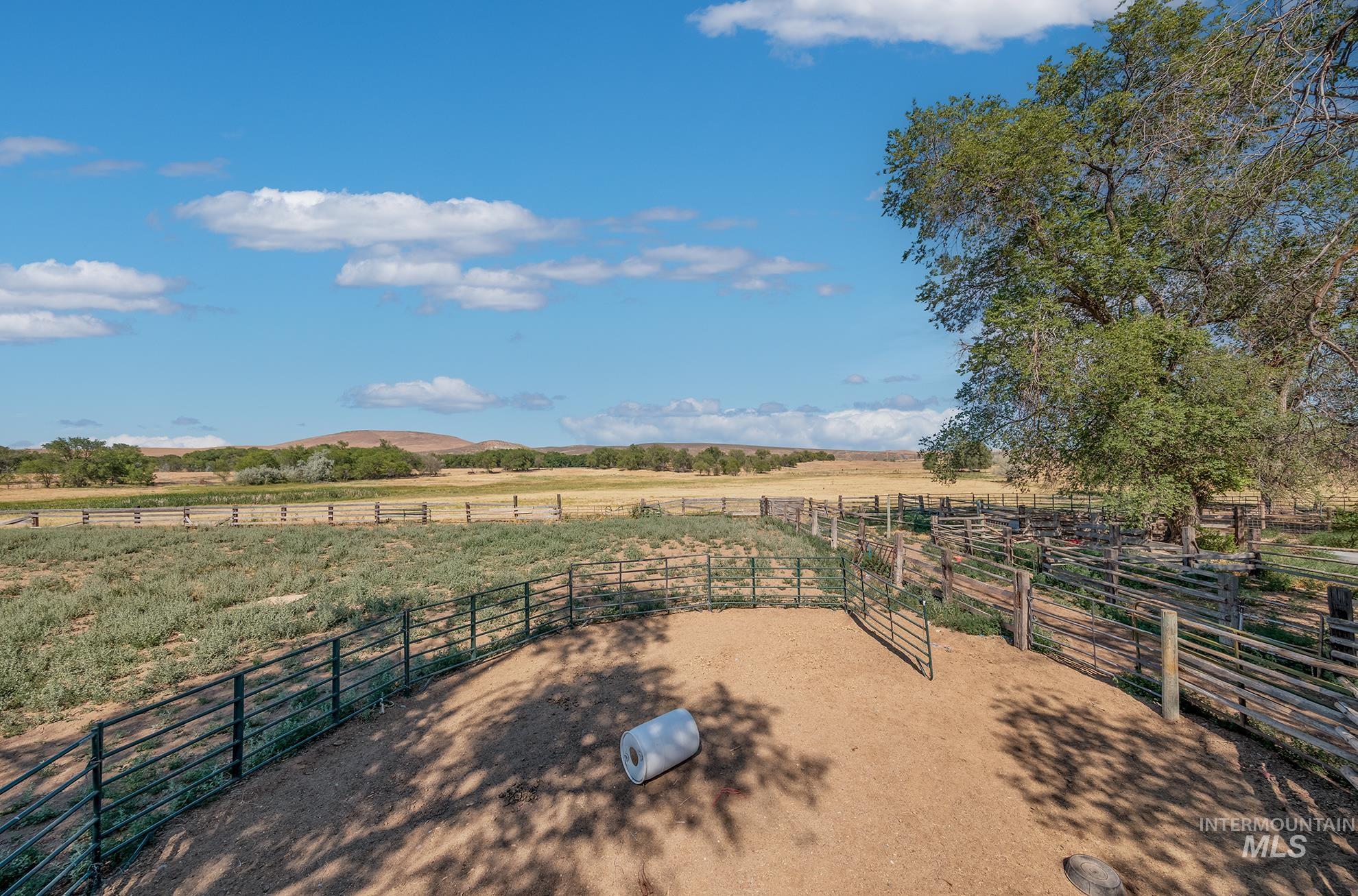 2894 Little Valley Rd, Harper, Idaho 97906, 2 Bedrooms, 1 Bathroom, Farm & Ranch For Sale, Price $675,000,MLS 98993637